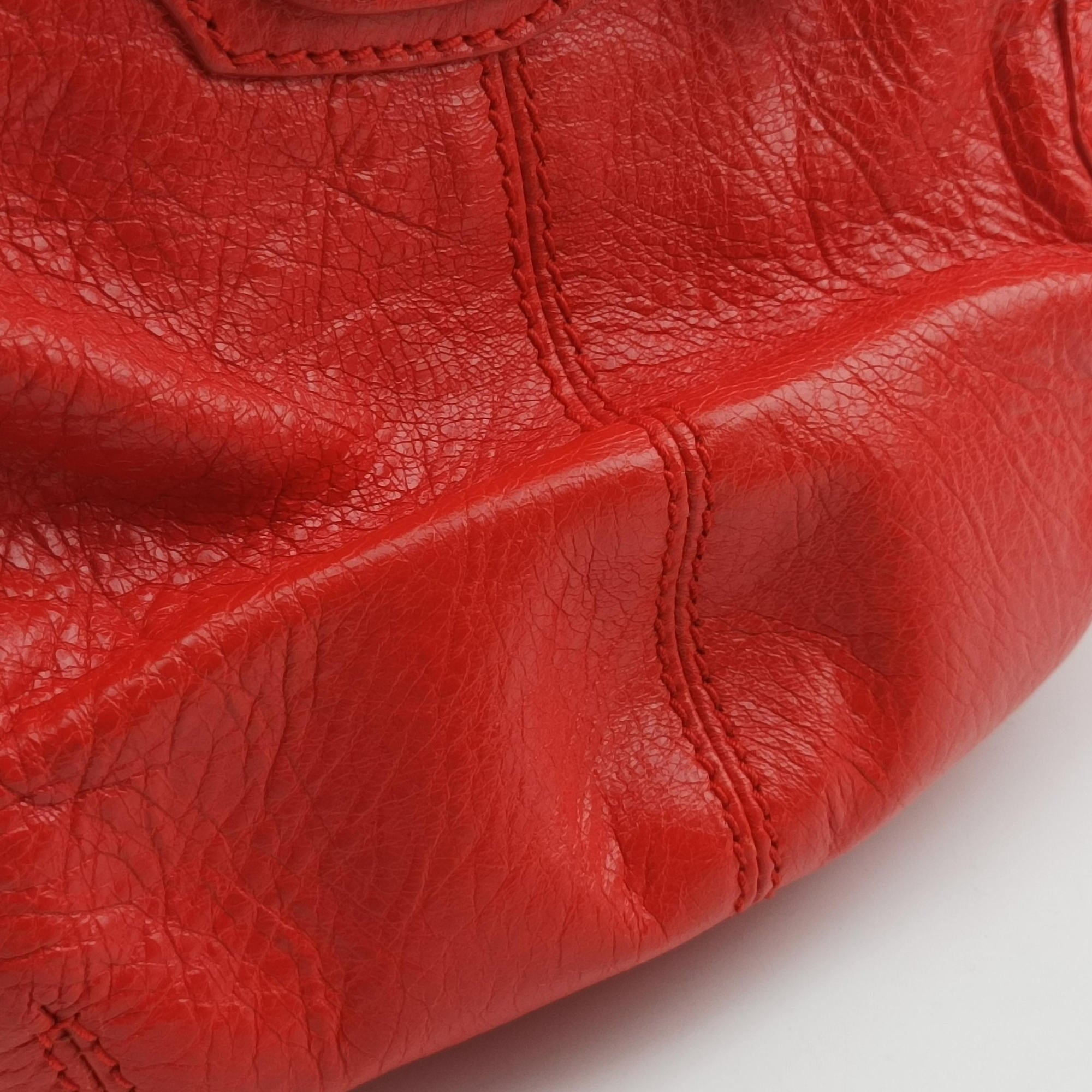 Pre-owned Balenciaga Pompon Red Leather  shoulderbag | stylenewstar