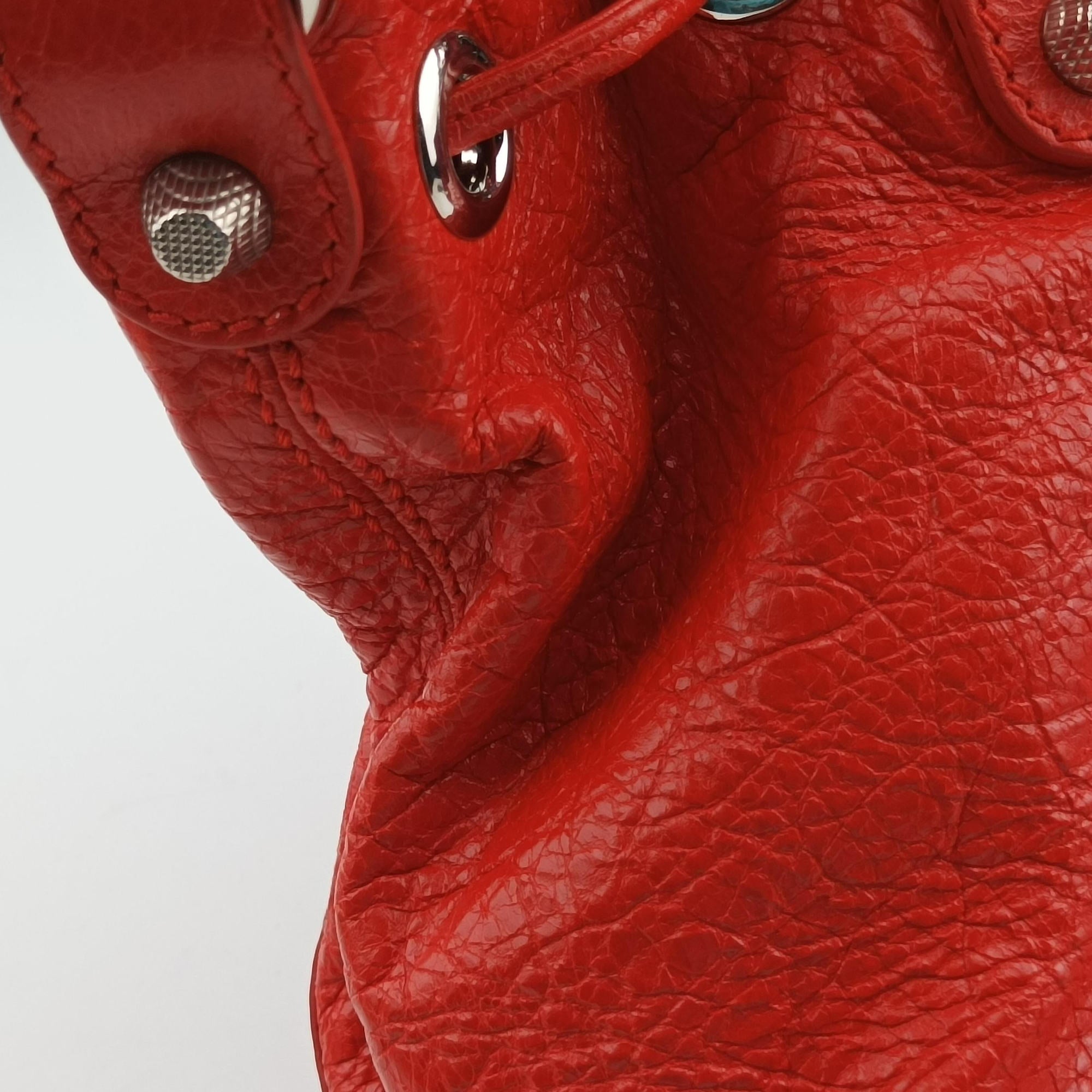 Pre-owned Balenciaga Pompon Red Leather  shoulderbag | stylenewstar