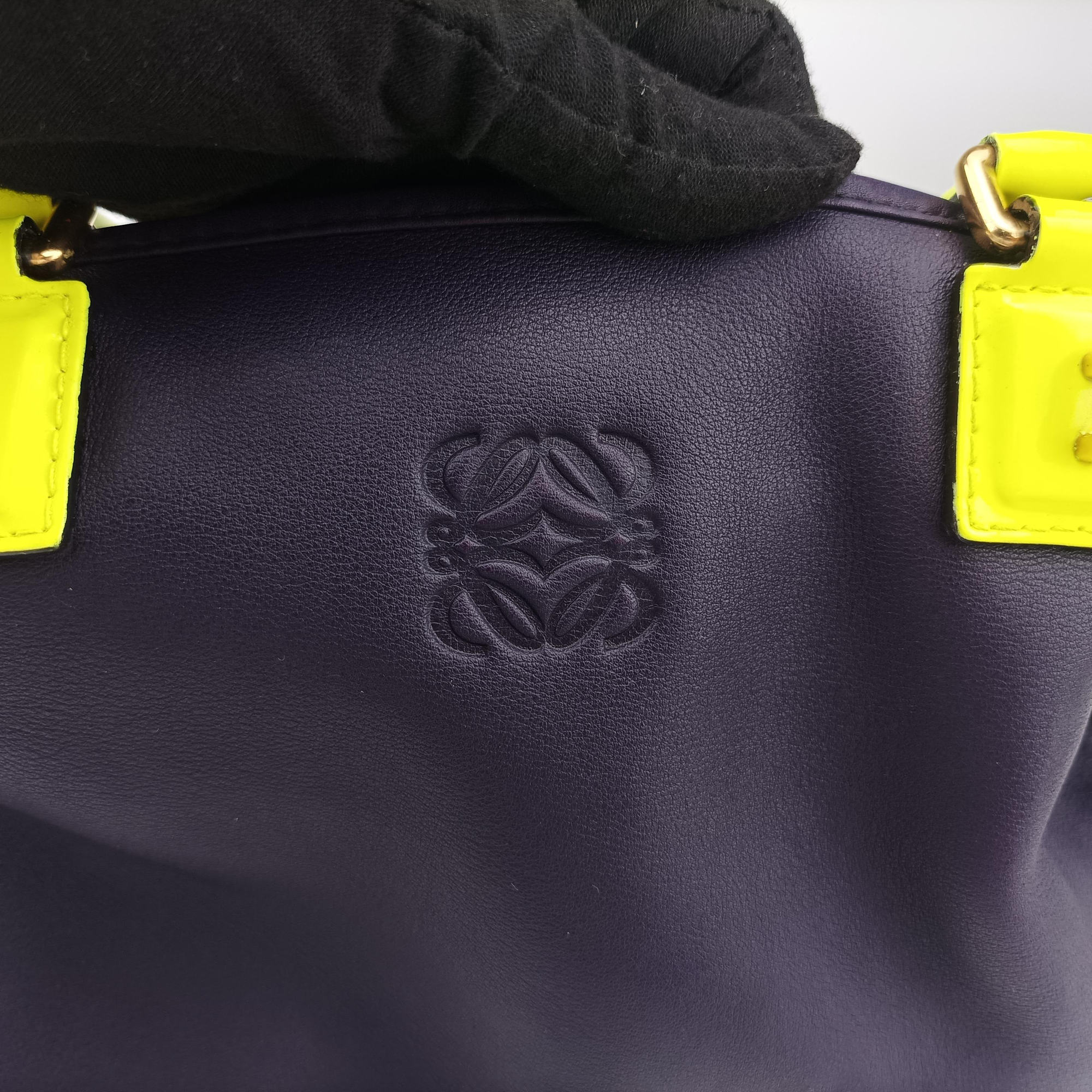 Pre-owned Loewe Amazona 36 Purple × Fluorescent Yellow Leather  handbag | stylenewstar