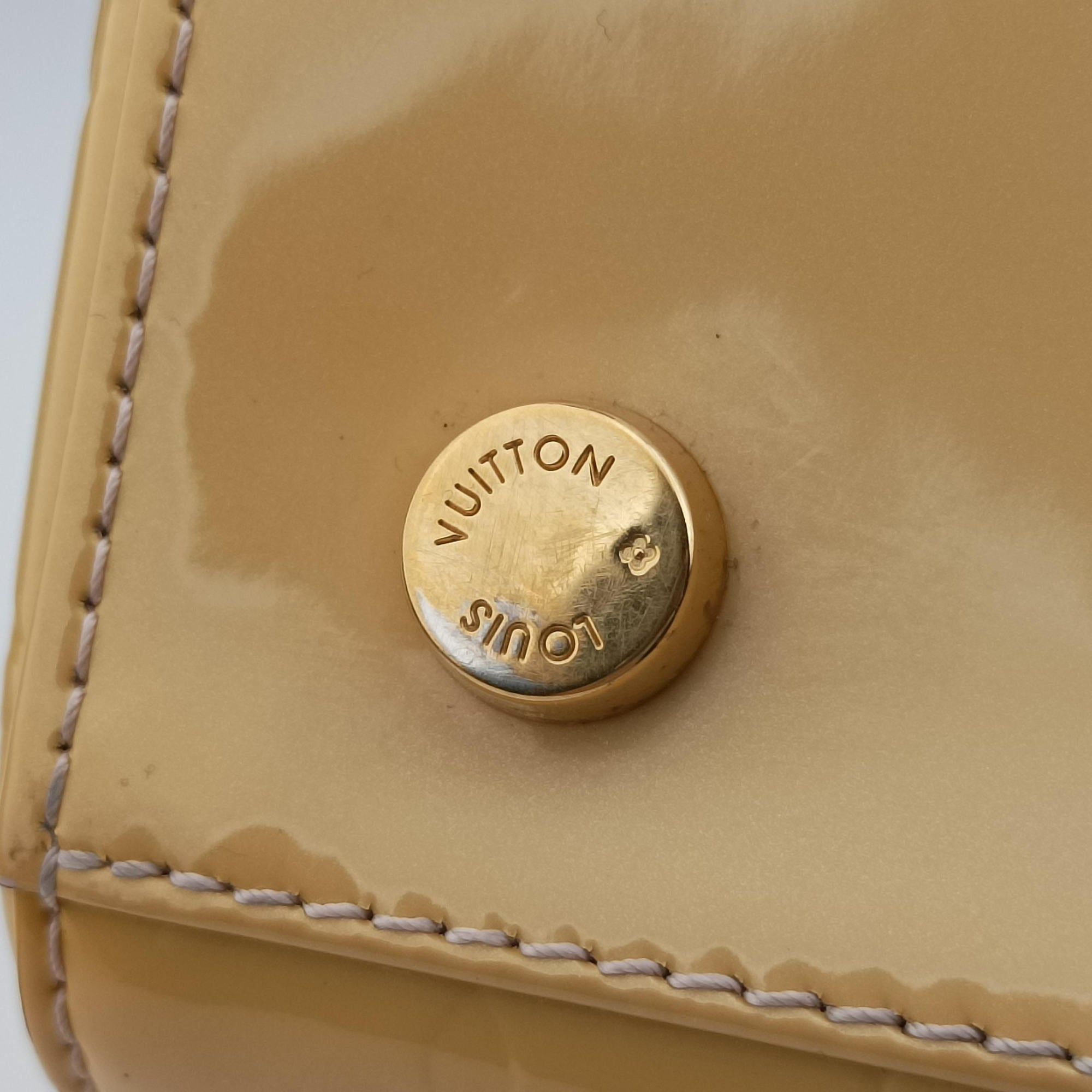 Pre-owned Louis Vuitton Brea MM Dunne Vernis M90180 shoulderbag | stylenewstar