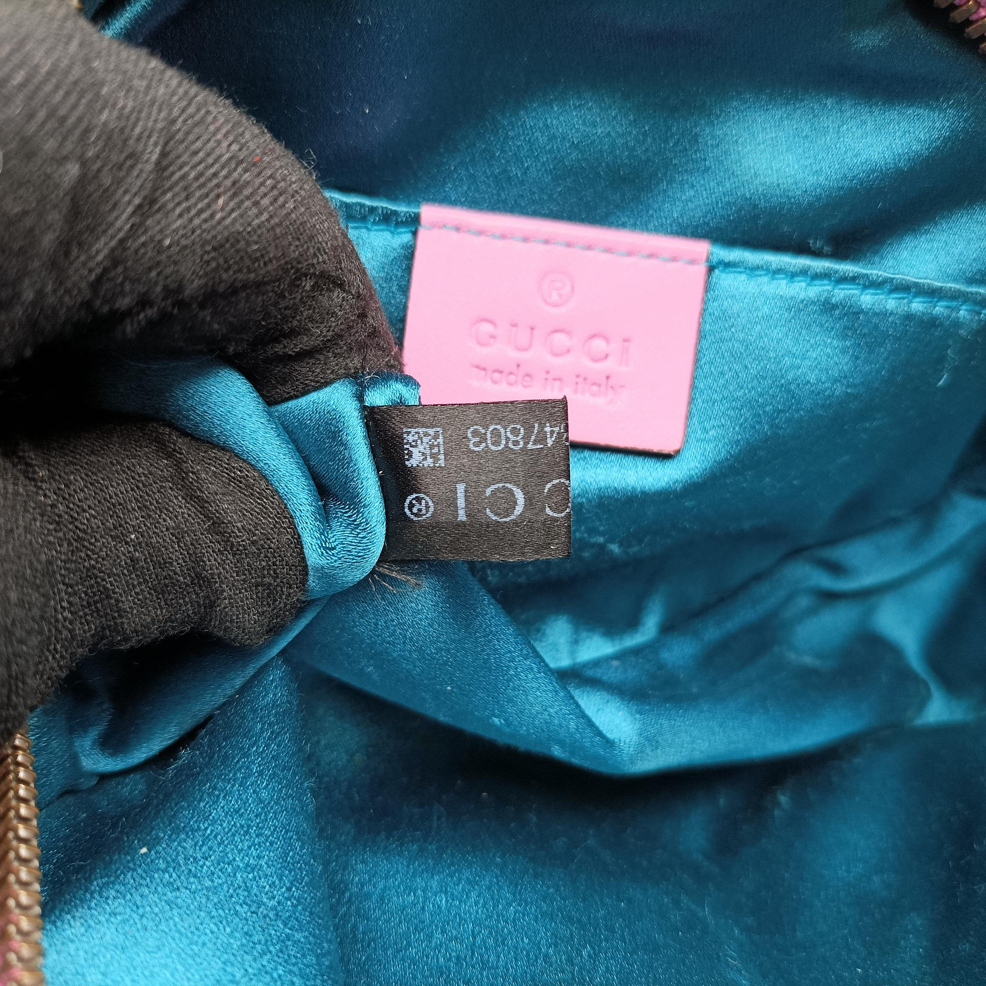 Secondhand Gucci GG Marmont Pink velour 476434 bum bag/waist bag | stylenewstar