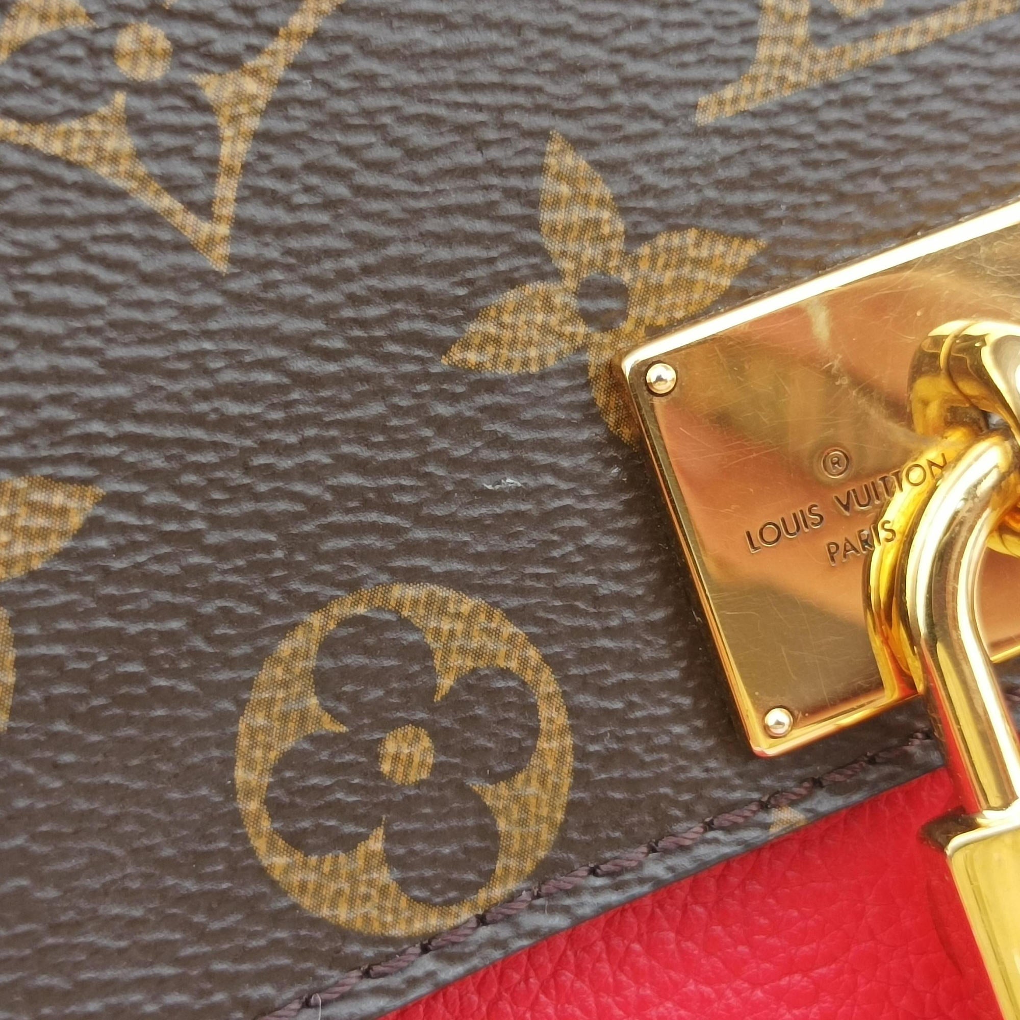 Pre-owned Louis Vuitton MARIGNAN Brown×COQUELICOT Monogram Canvas×calf leather M44544 shoulderbag | stylenewstar