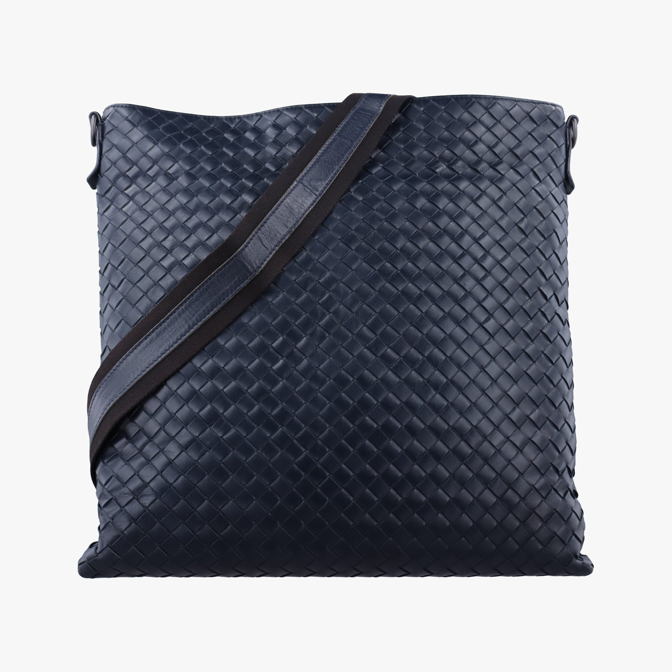 Secondhand Bottega Veneta Intrecciato Navy lambskin  shoulderbag | stylenewstar