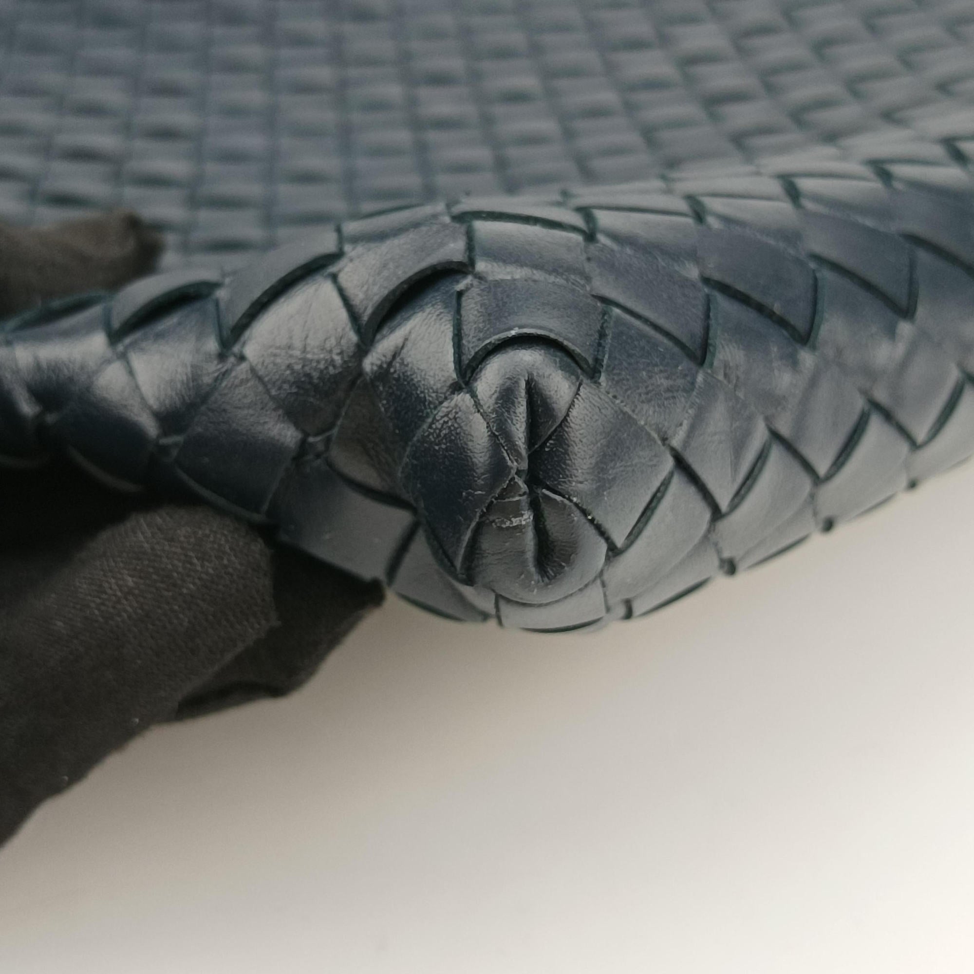 Secondhand Bottega Veneta Intrecciato Navy lambskin  shoulderbag | stylenewstar