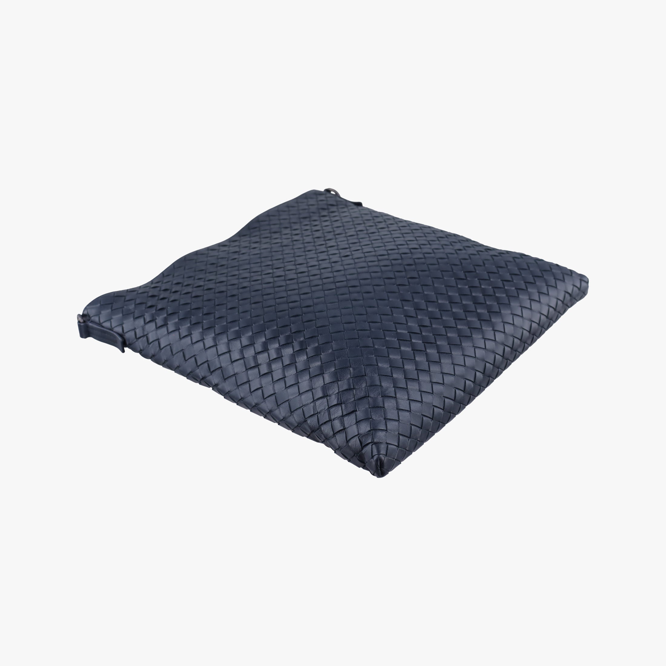 Secondhand Bottega Veneta Intrecciato Navy lambskin  shoulderbag | stylenewstar