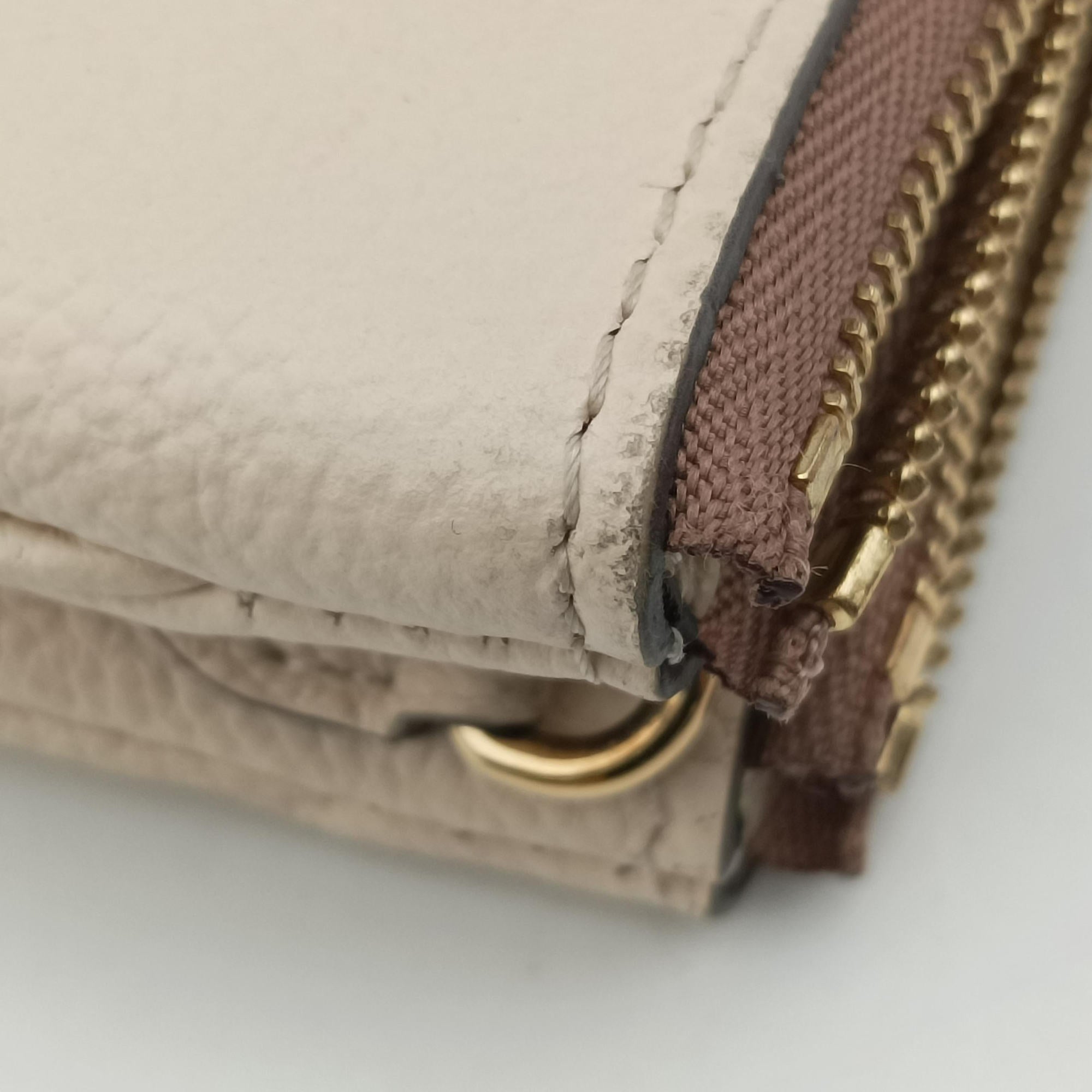 Vintage Louis Vuitton Bicolor Pochette Double Cream × Bois de Rose Monogram Empreinte M80084 shoulderbag | stylenewstar