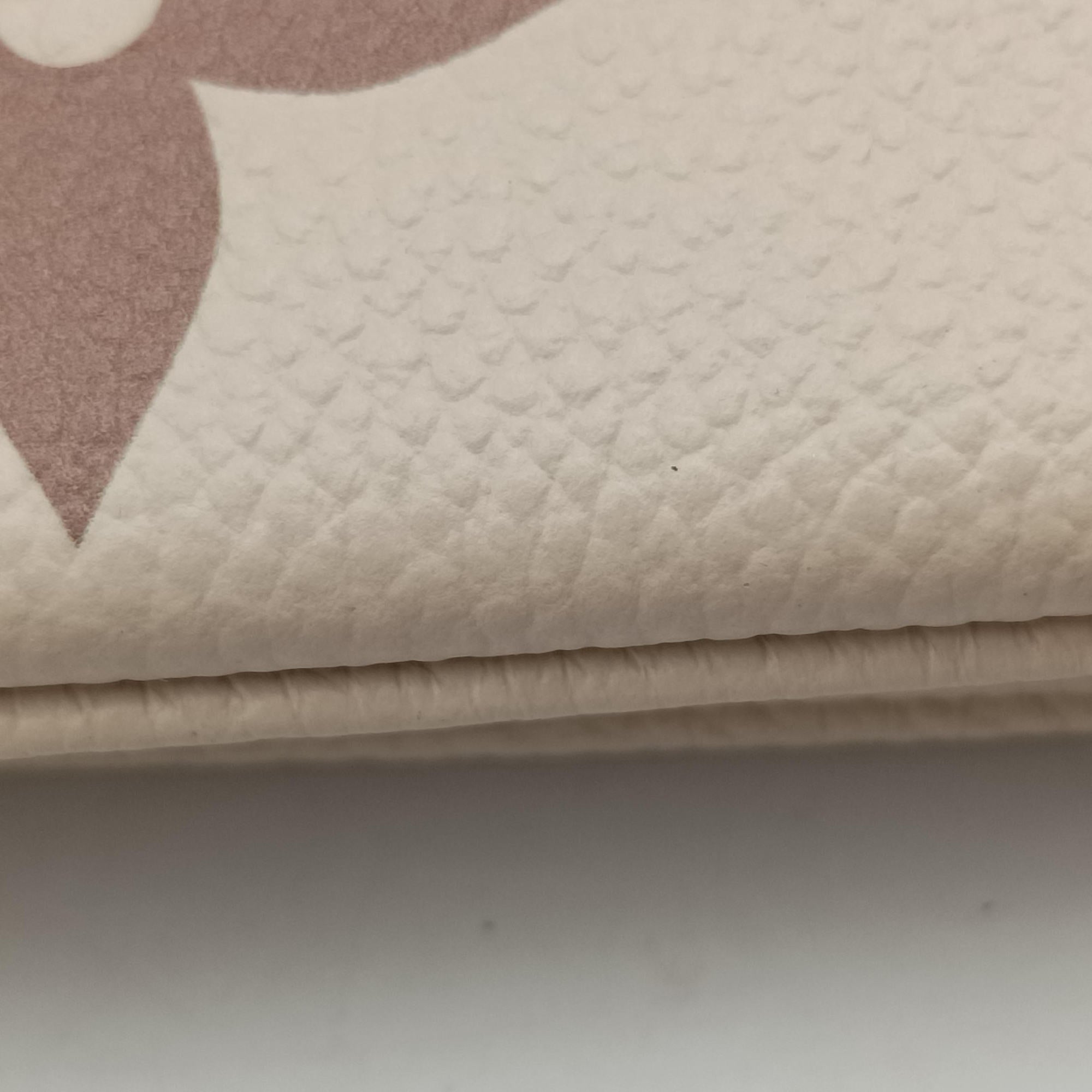 Vintage Louis Vuitton Bicolor Pochette Double Cream × Bois de Rose Monogram Empreinte M80084 shoulderbag | stylenewstar
