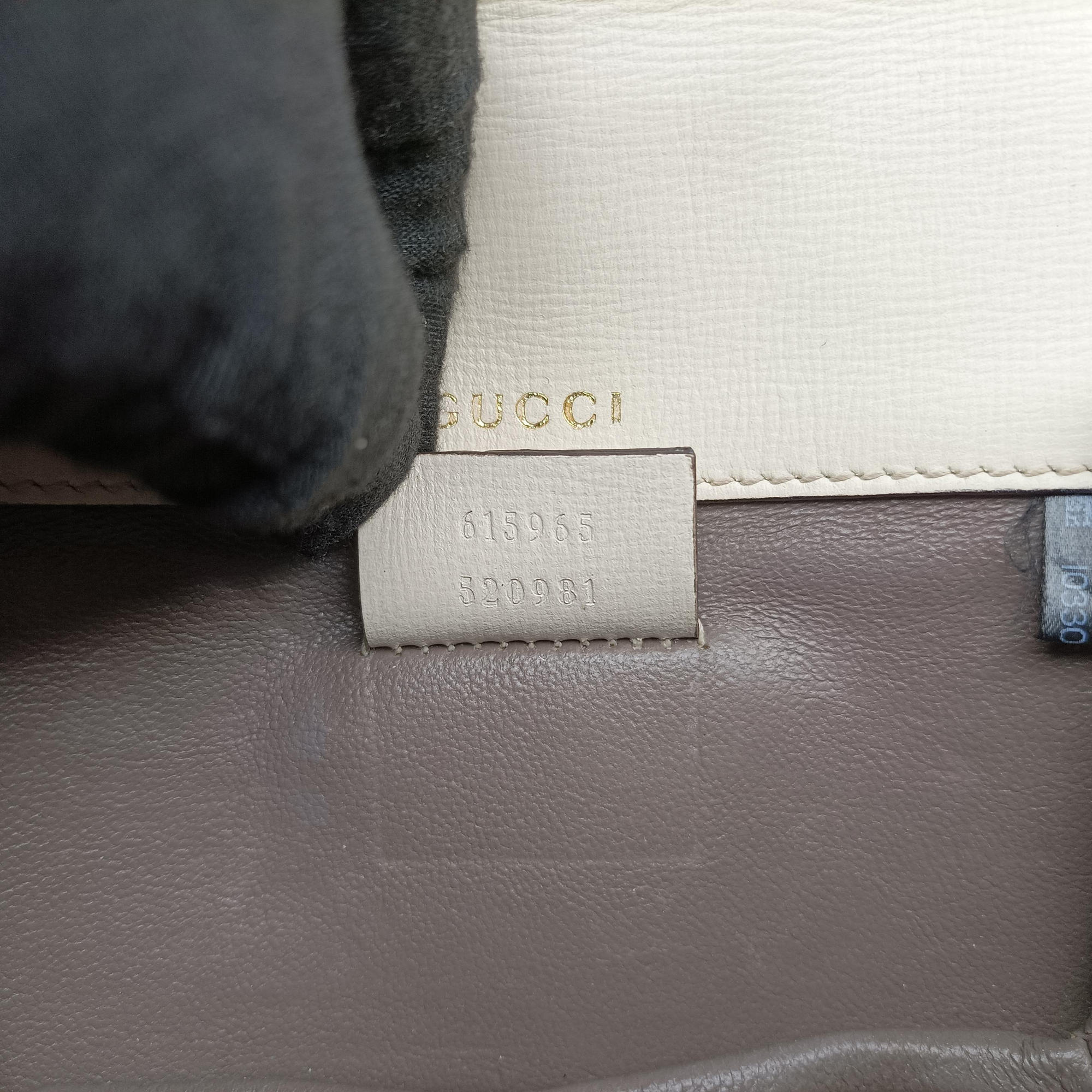 Vintage Gucci Sylvie 1969 Mini White Leather 615965 shoulderbag | stylenewstar