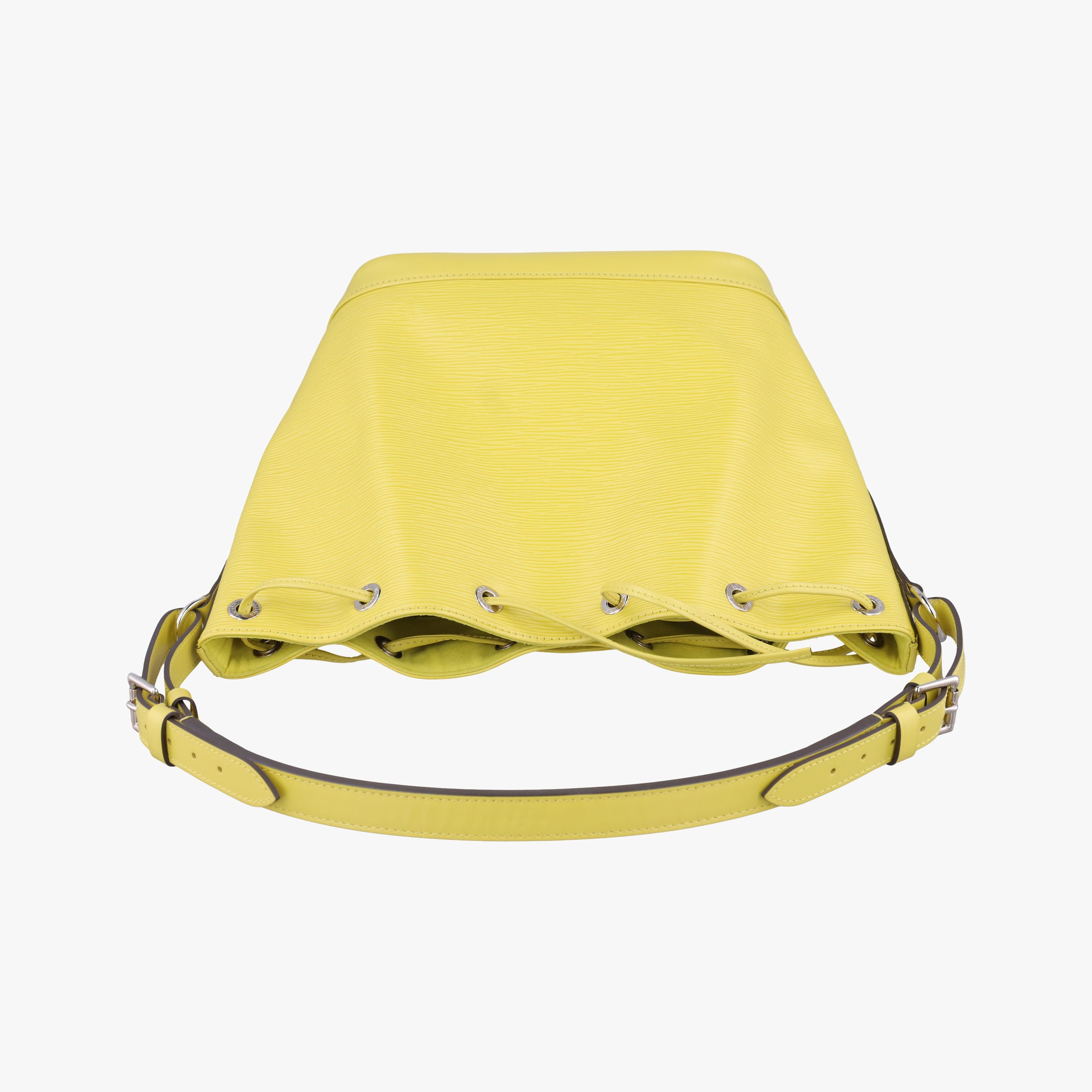 Pre-owned Louis Vuitton Petit Noe Pistache Epi M40842 shoulderbag | stylenewstar