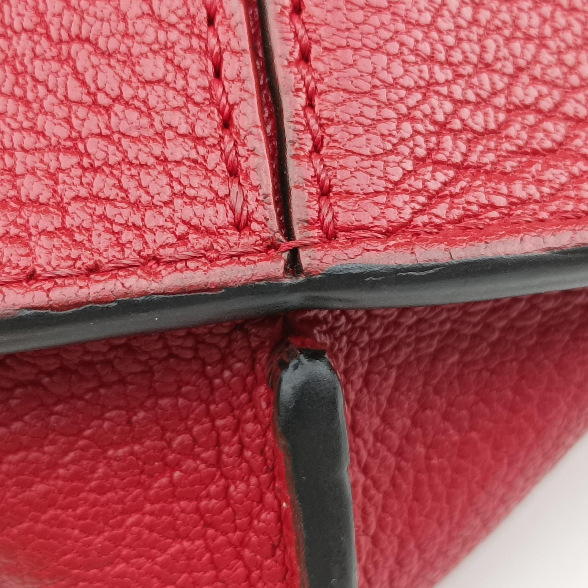 Pre-owned Loewe Avenue Red Leather  shoulderbag | stylenewstar