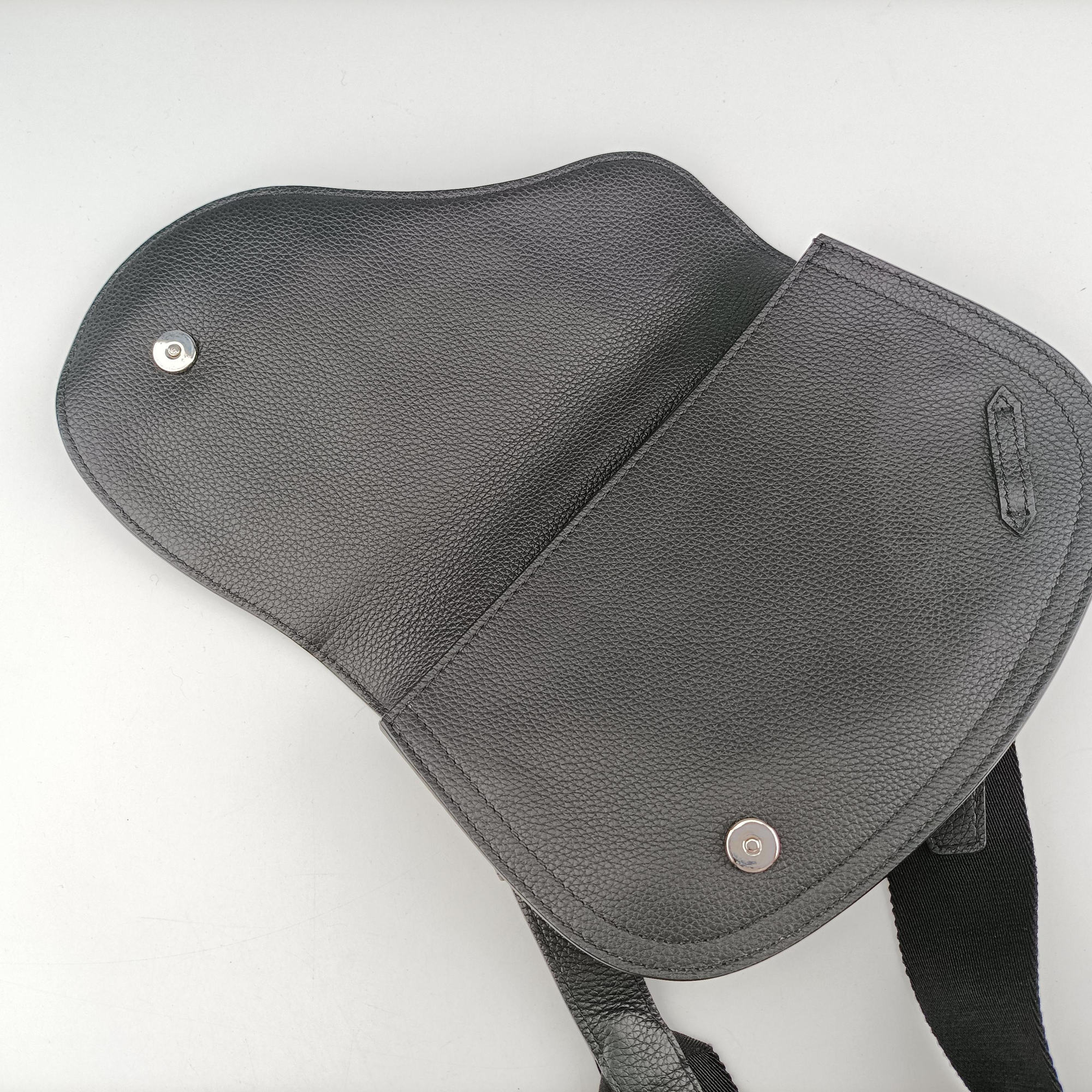 Pre-owned Christian Dior Saddle Black leather  shoulderbag | stylenewstar