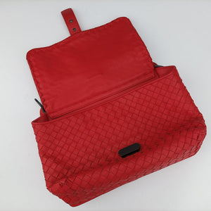 Pre-owned Bottega Veneta Intrecciato Red lambskin  shoulderbag | stylenewstar