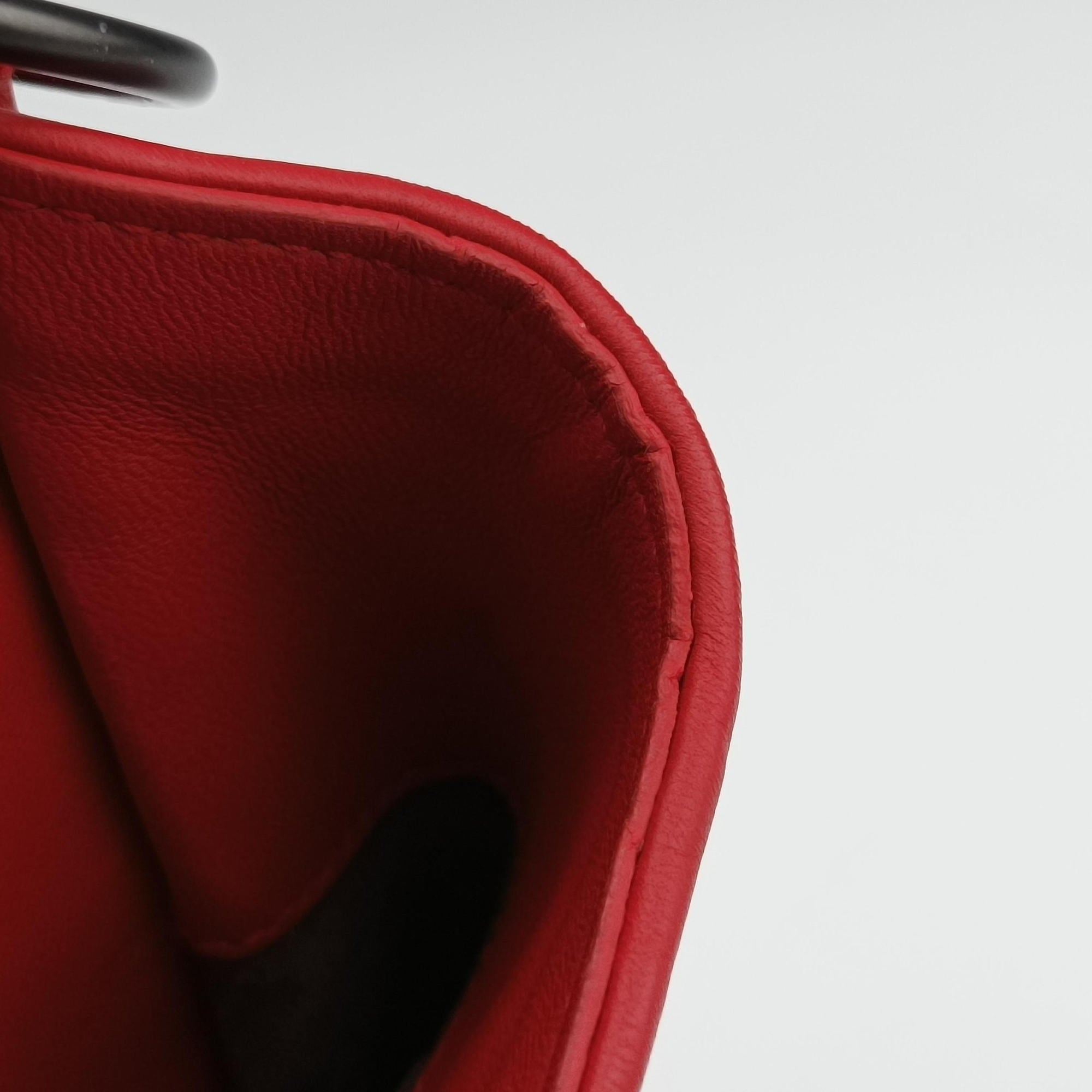 Pre-owned Bottega Veneta Intrecciato Red lambskin  shoulderbag | stylenewstar