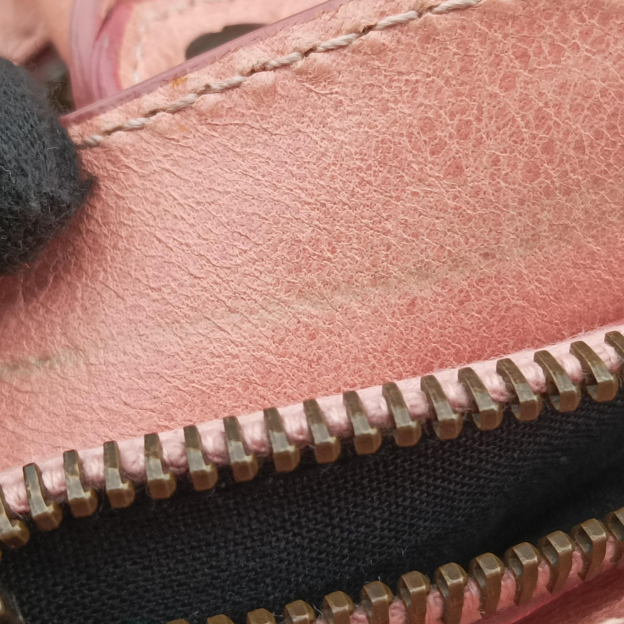 Vintage Balenciaga Giant City Pink lambskin  shoulderbag | stylenewstar