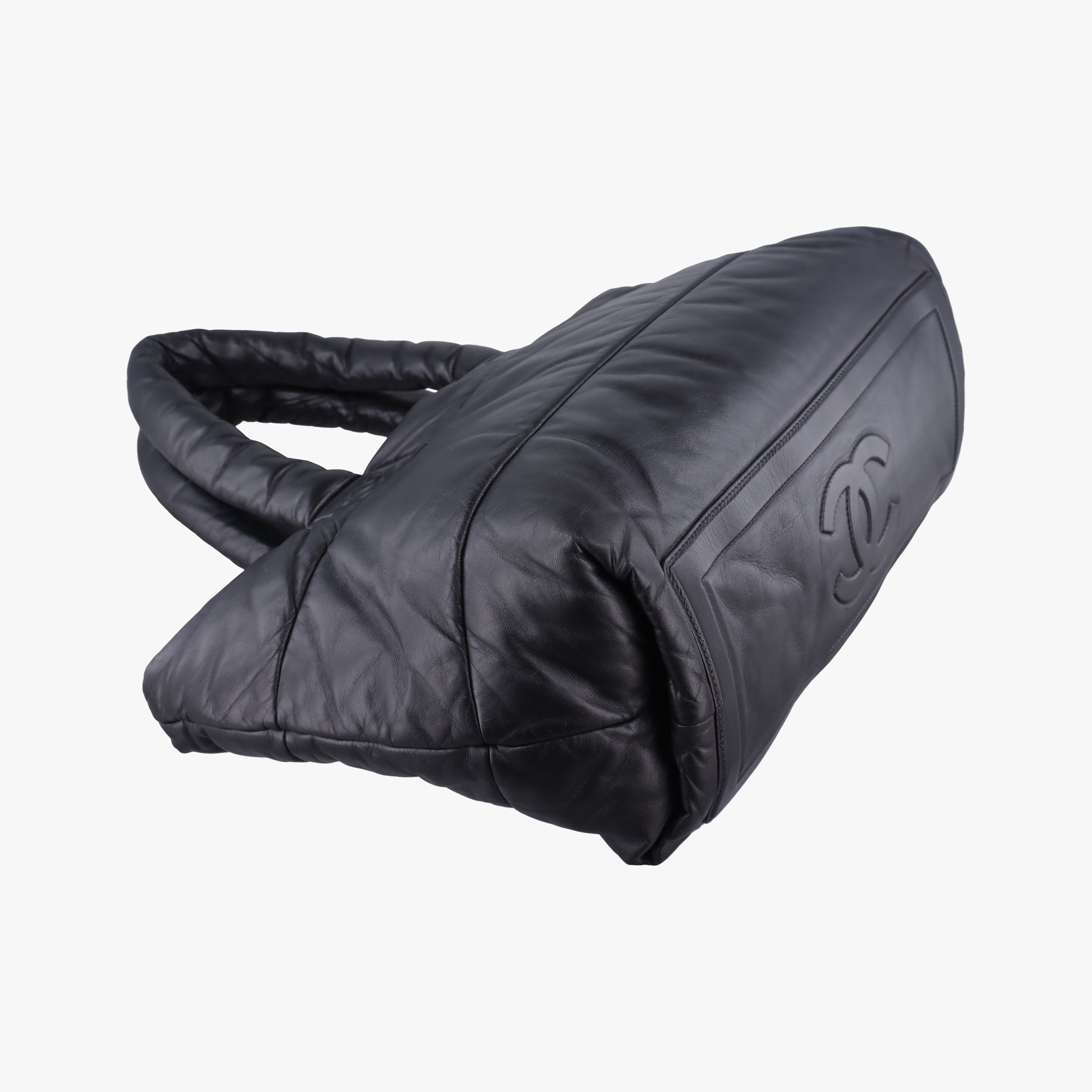 Pre-owned Chanel Cococoon Quilting Black lambskin A47107 shoulderbag | stylenewstar