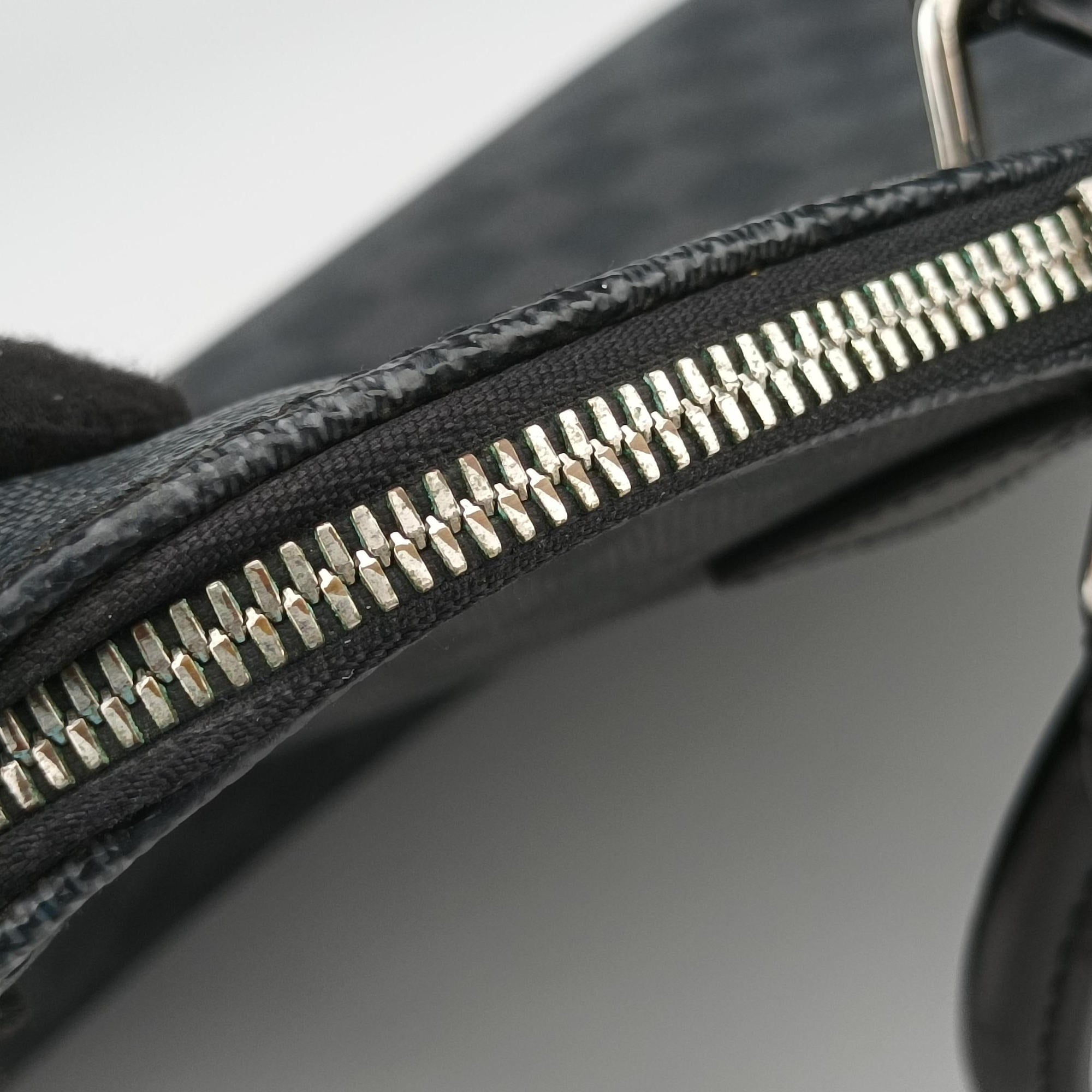 Pre-owned Louis Vuitton Porte Documents Jour Noir Damier Graphite N48224 shoulderbag | stylenewstar