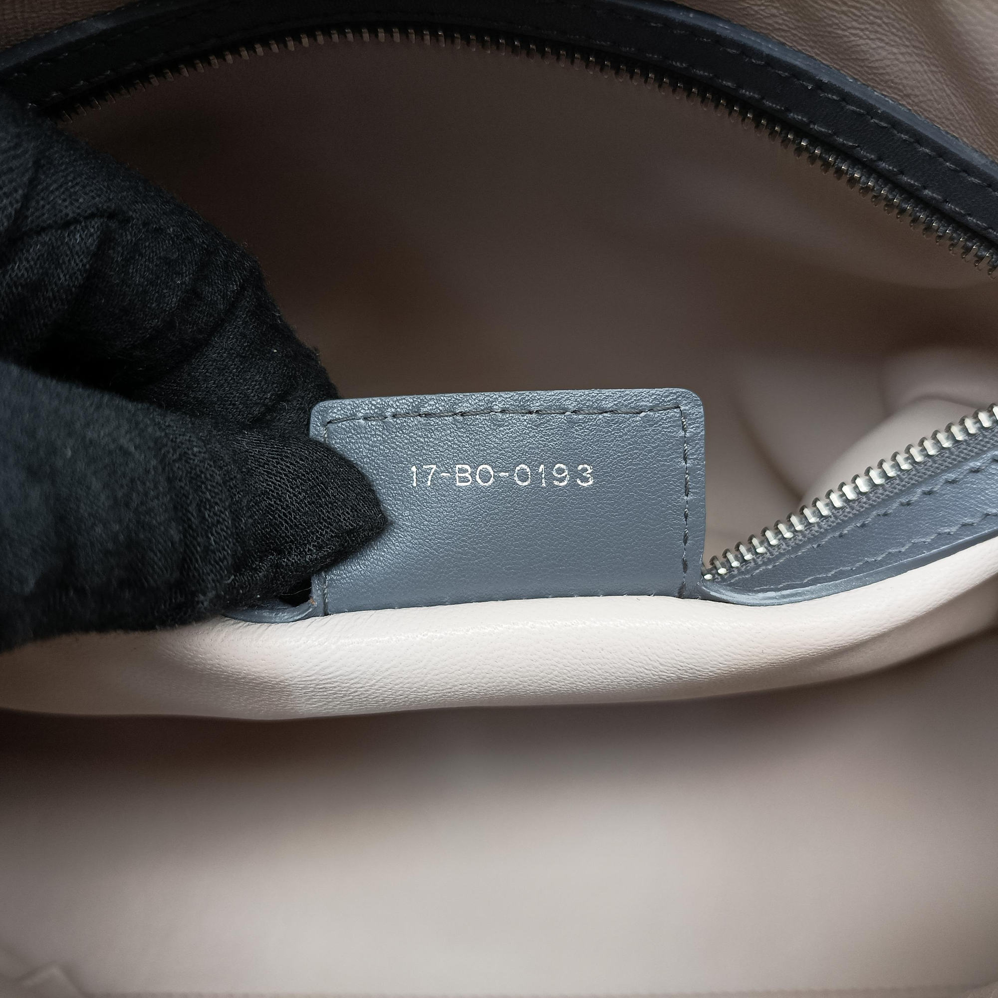 Pre-owned Christian Dior granville Gray × Pink lambskin  shoulderbag | stylenewstar