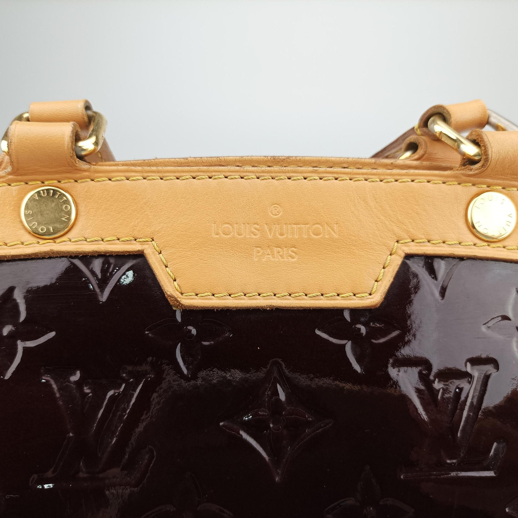 Secondhand Louis Vuitton Brea MM AMARANTE Vernis M91619 shoulderbag | stylenewstar