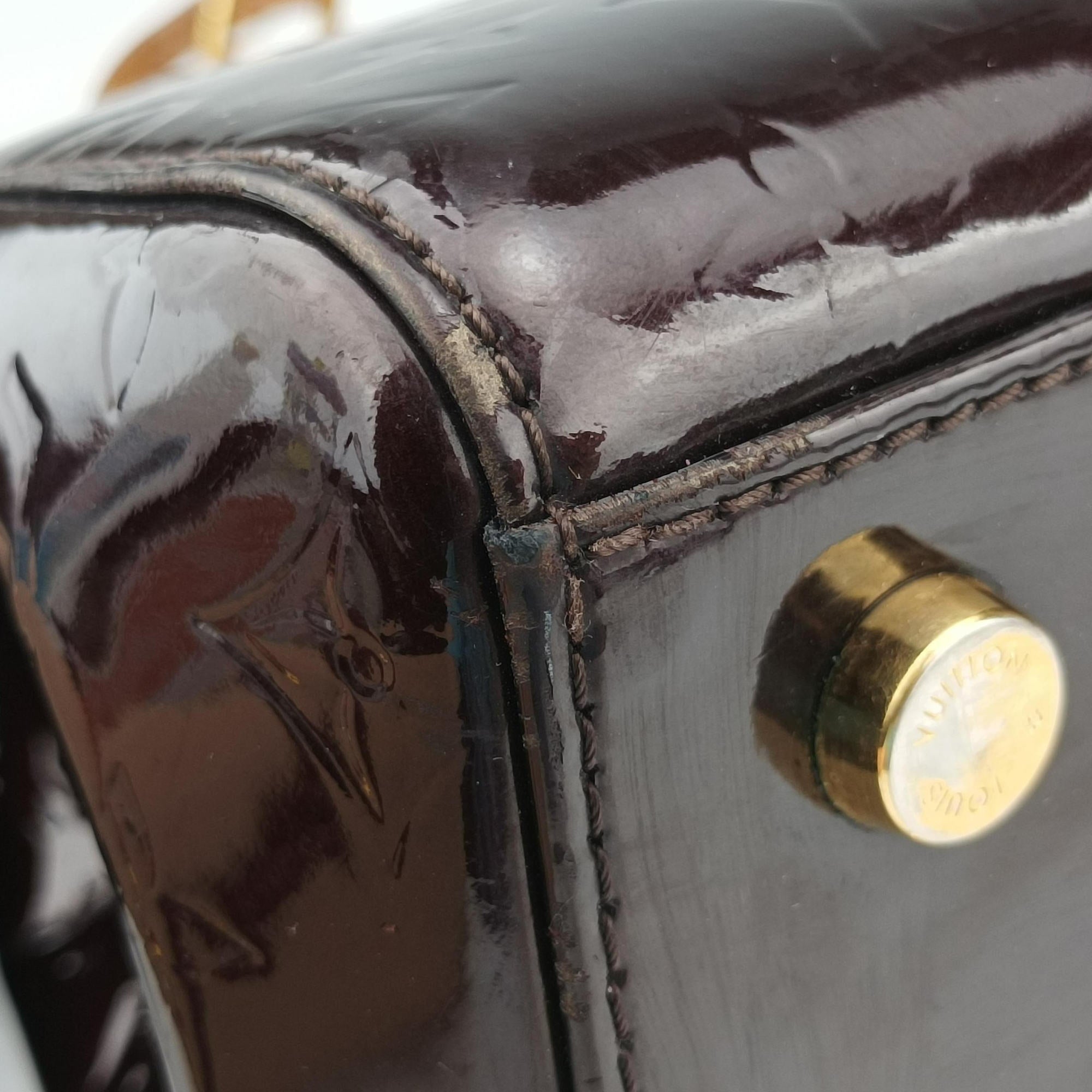 Secondhand Louis Vuitton Brea MM AMARANTE Vernis M91619 shoulderbag | stylenewstar