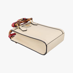 Pre-owned Gucci Diana Bamboo White Leather 739079 shoulderbag | stylenewstar