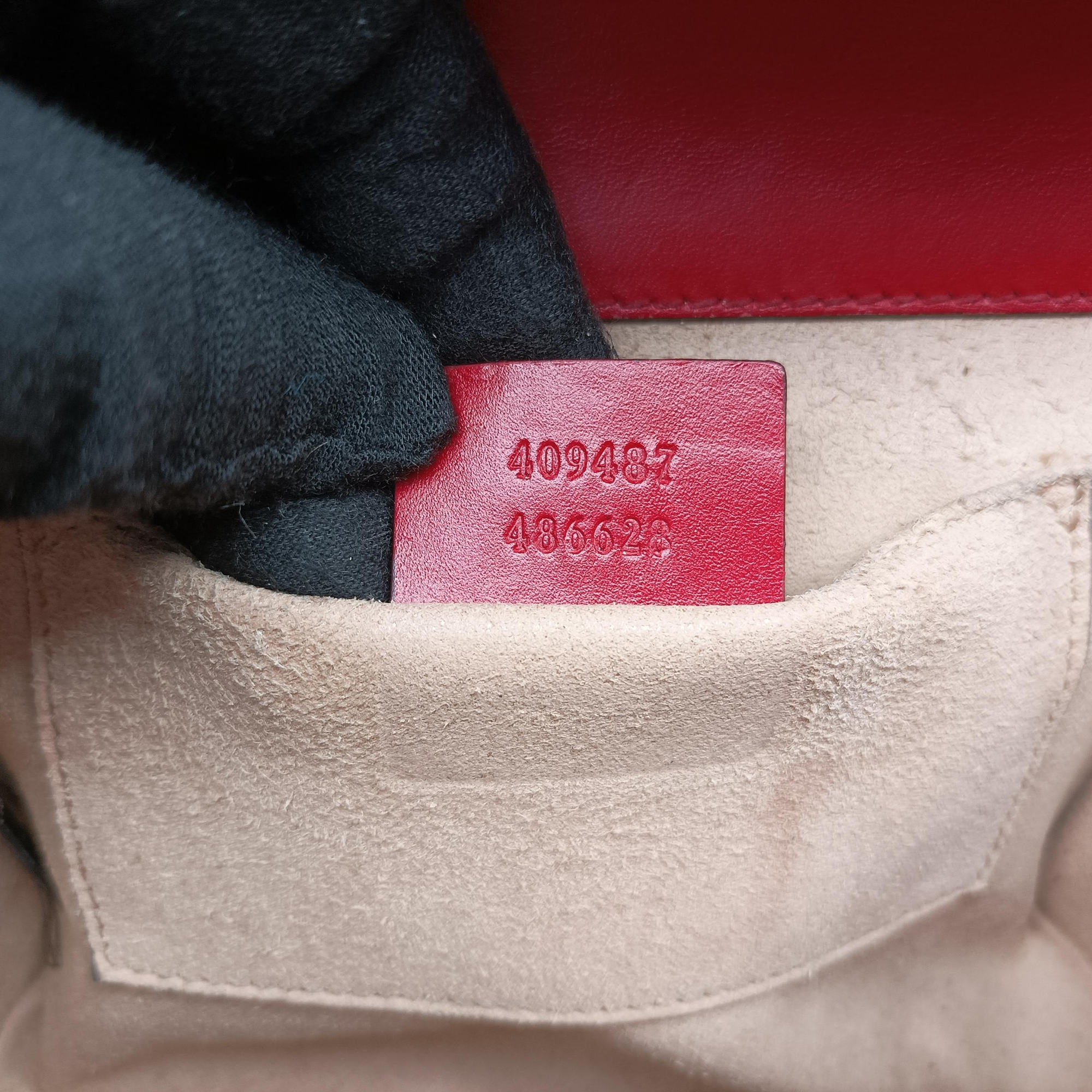 Pre-owned Gucci Padlock Red Leather 409487 shoulderbag | stylenewstar