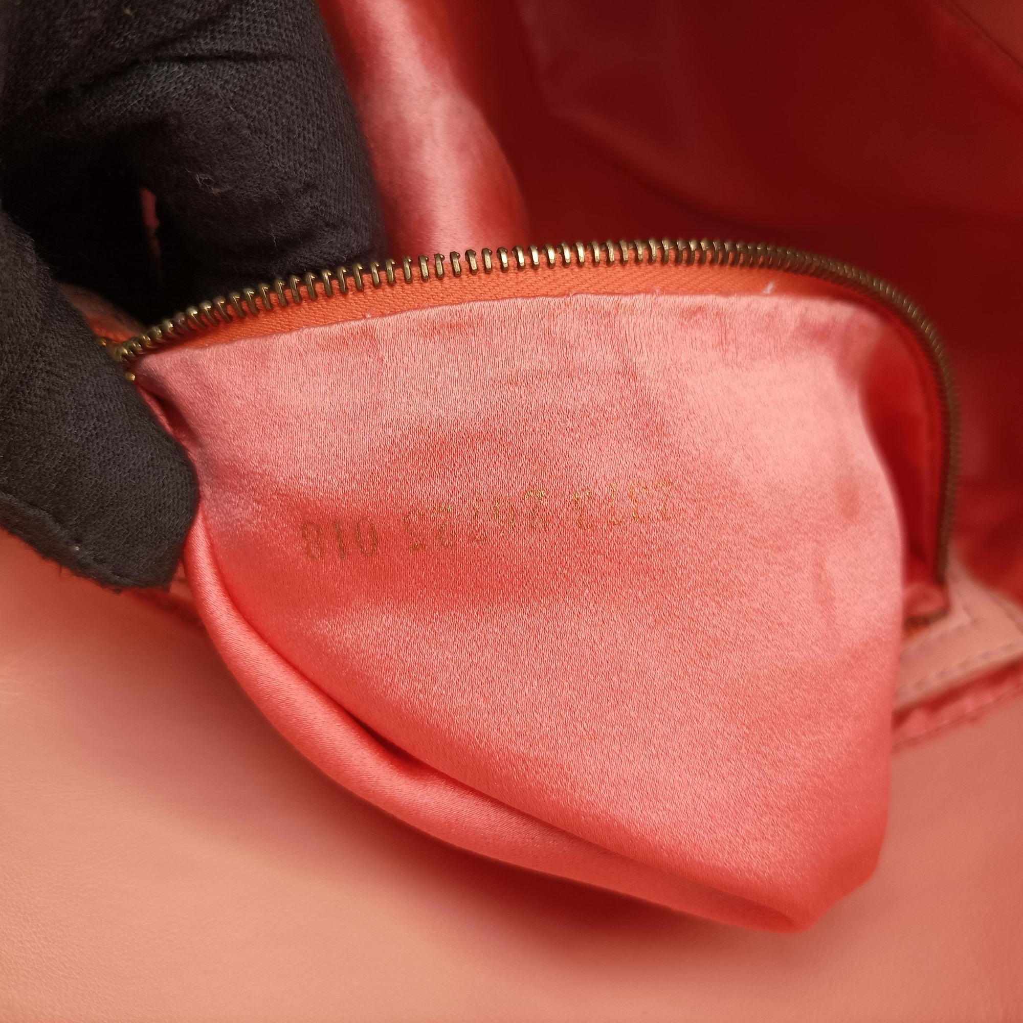 Pre-owned Fendi Mamma Baguette Pink Leather 26725 shoulderbag | stylenewstar