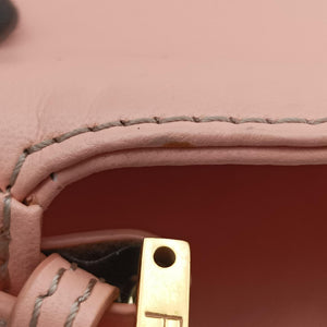 Pre-owned Fendi Mamma Baguette Pink Leather 26725 shoulderbag | stylenewstar