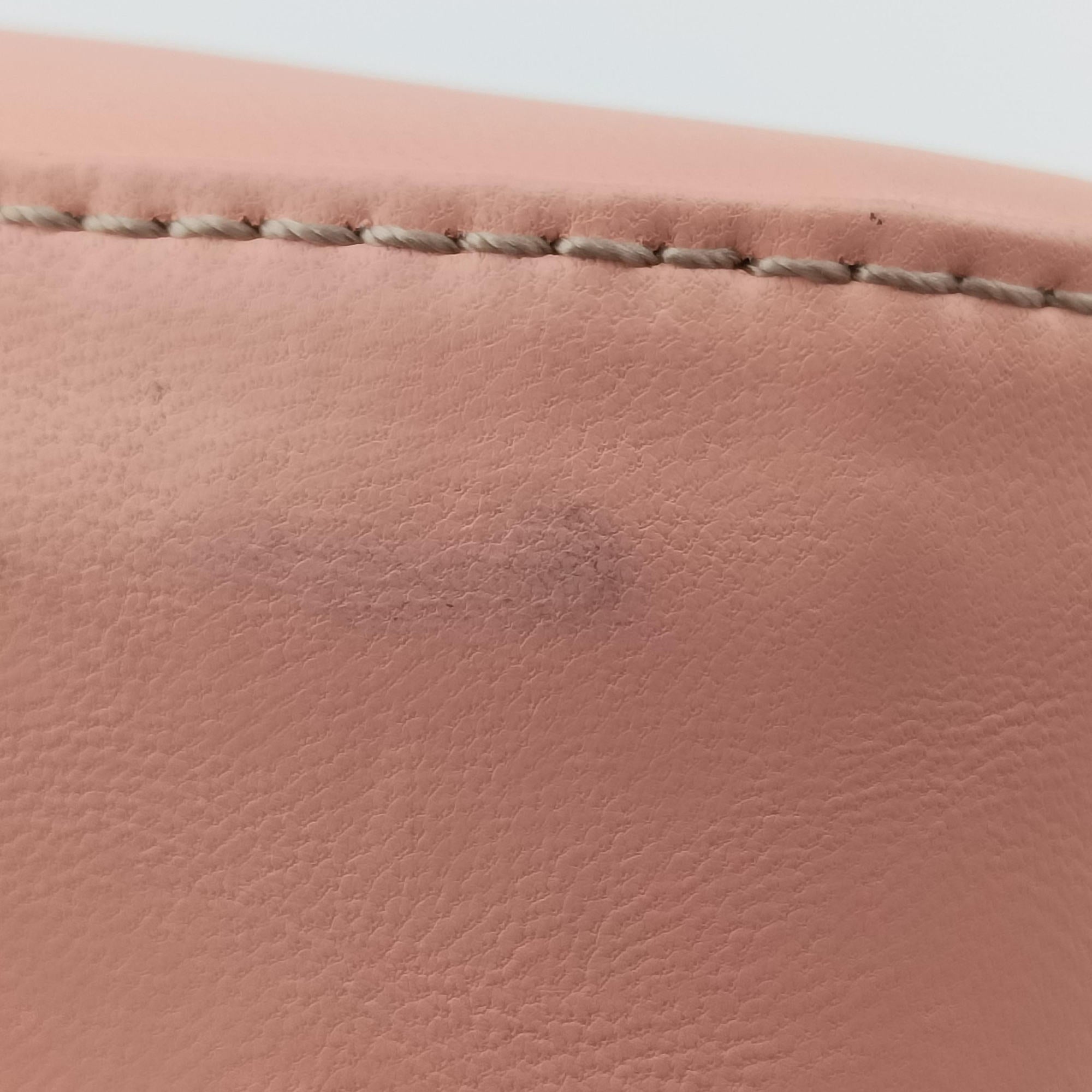 Pre-owned Fendi Mamma Baguette Pink Leather 26725 shoulderbag | stylenewstar