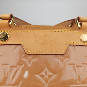 Pre-owned Louis Vuitton Brea MM Beige Poodle Vernis M91755 shoulderbag | stylenewstar