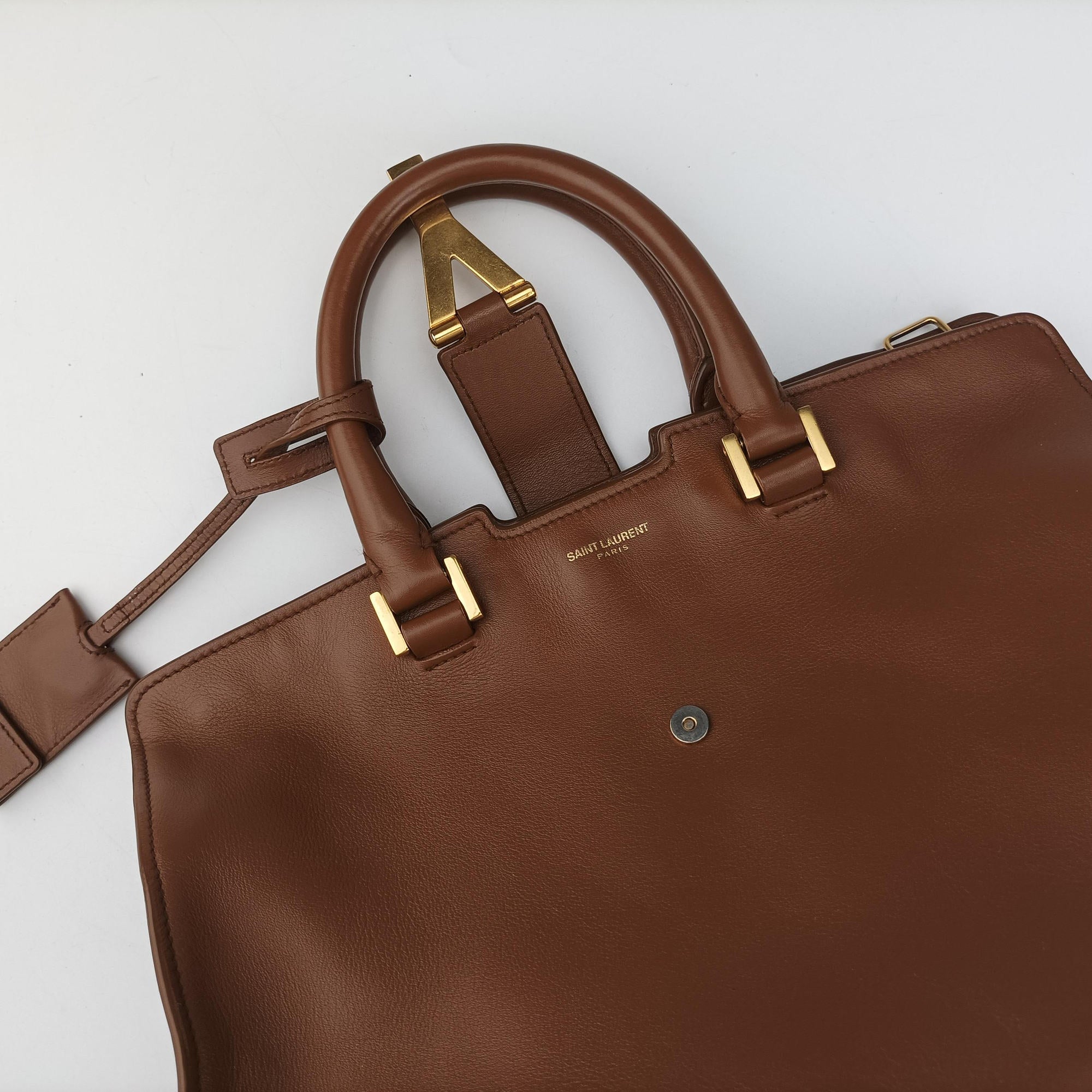 Pre-owned Yves Saint Laurent Y Ligne Petit Cabas Brown Leather 311210 shoulderbag | stylenewstar