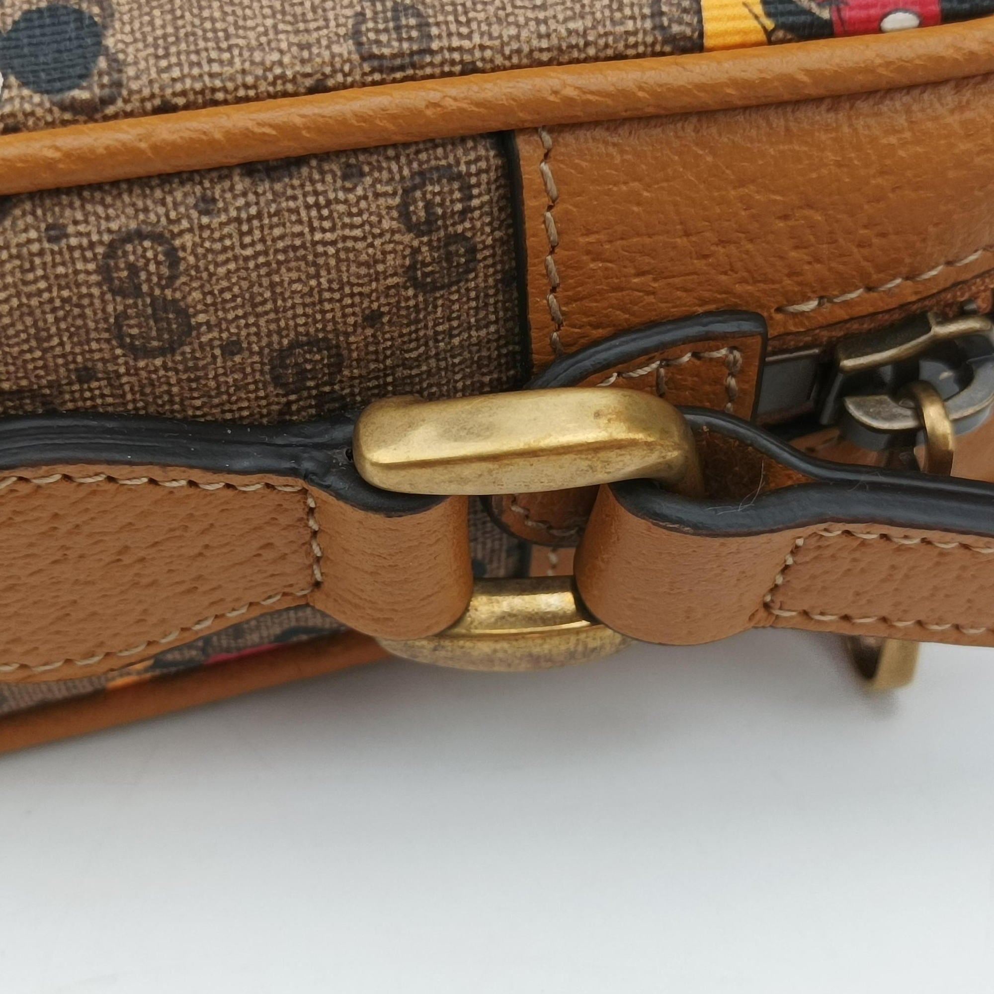 Pre-owned Gucci Mickey Mouse Disney collaboration Brown PVC coated canvas×Leather 602536 shoulderbag | stylenewstar