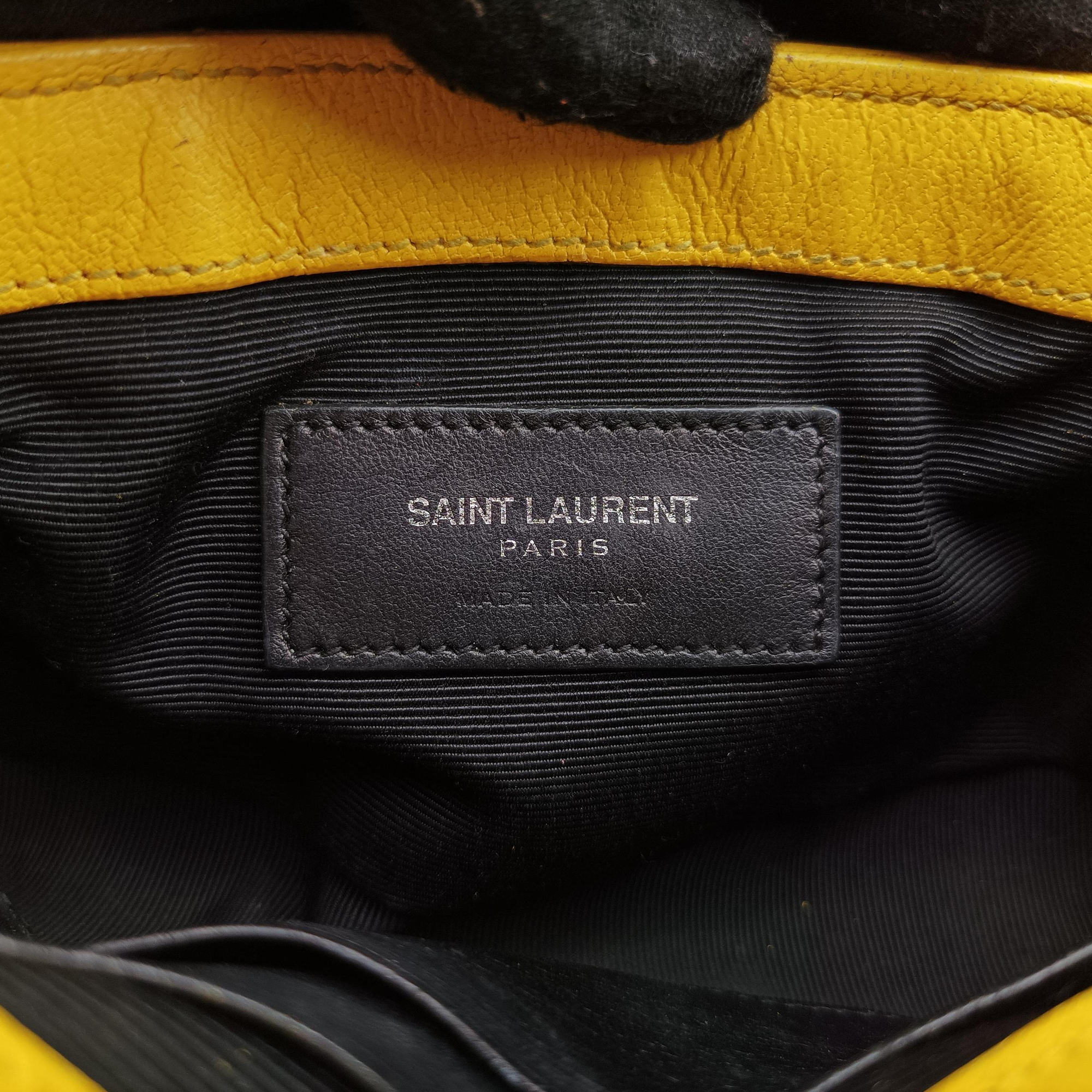 Pre-owned Yves Saint Laurent Baby Chai Yellow Leather 399289 shoulderbag | stylenewstar