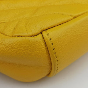 Pre-owned Yves Saint Laurent Baby Chai Yellow Leather 399289 shoulderbag | stylenewstar