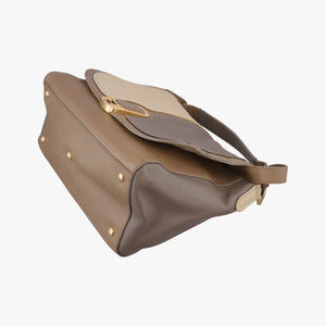 Pre-owned Fendi Silvana Brown × Beige Leather 8BT189 shoulderbag | stylenewstar