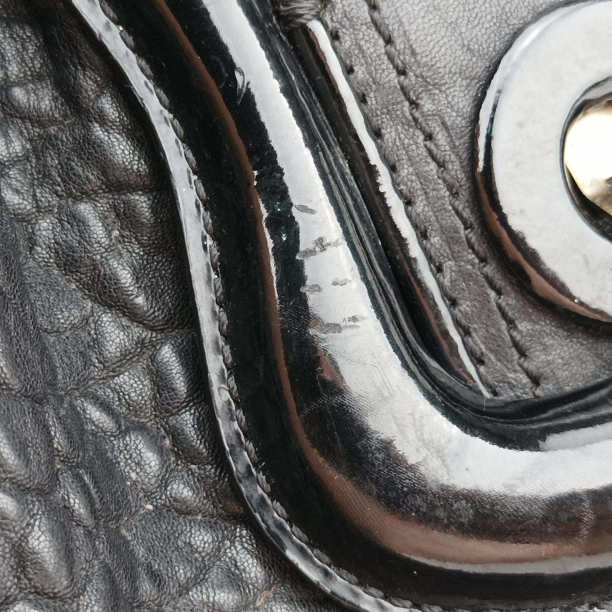 Pre-owned Fendi Borsa B Black Leather 8BL102 handbag | stylenewstar