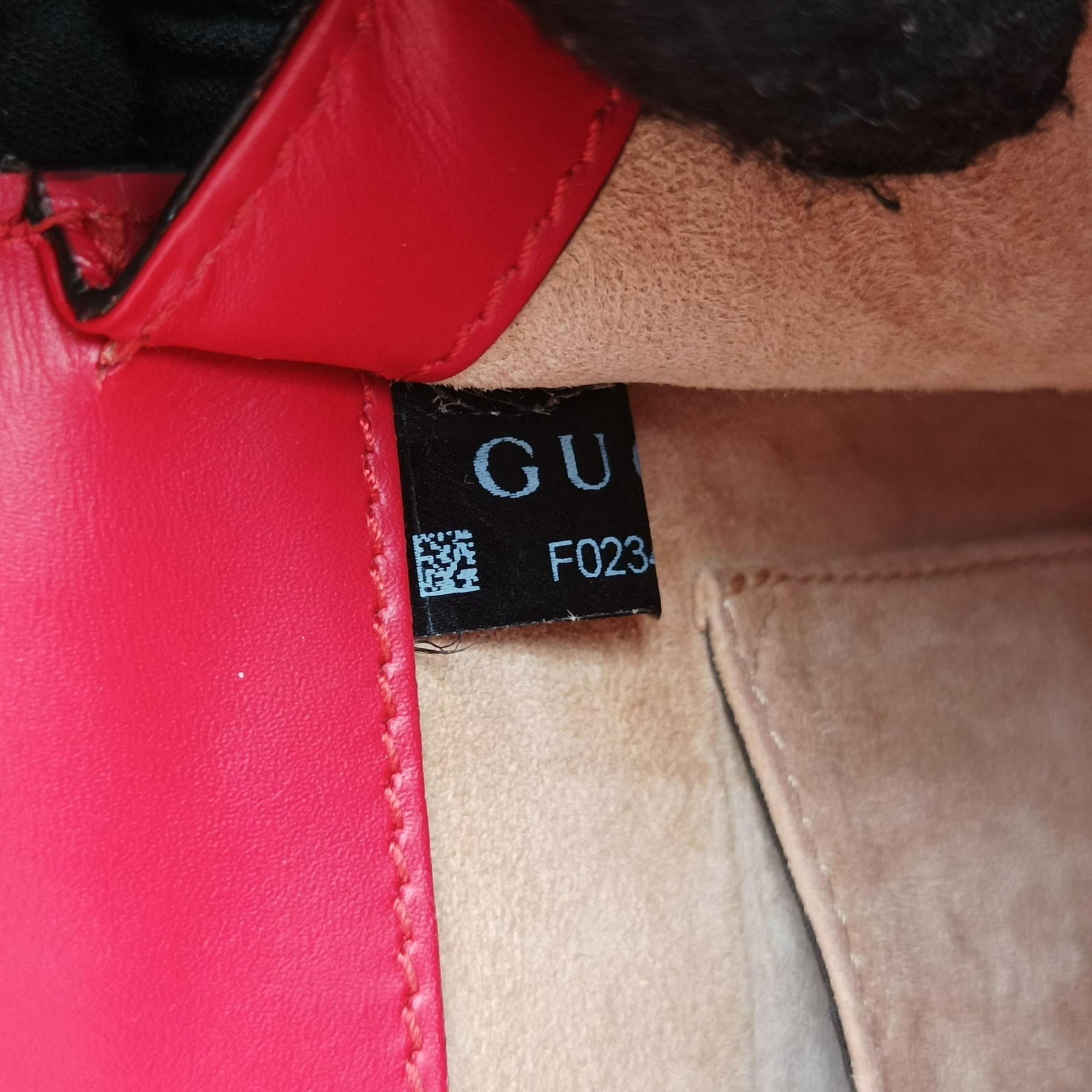 Secondhand Gucci Sylvie Red Leather 470270 shoulderbag | stylenewstar