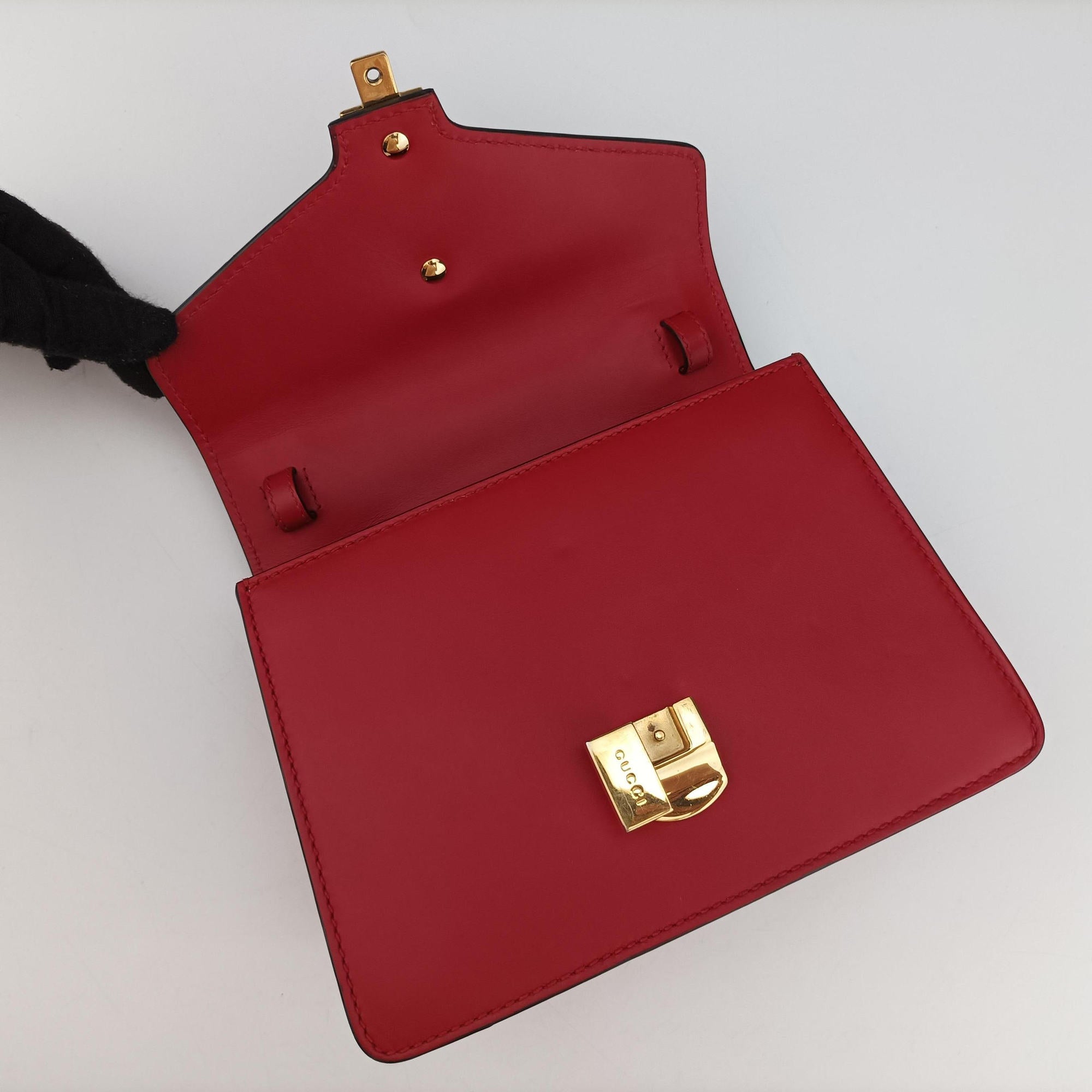 Secondhand Gucci Sylvie Red Leather 470270 shoulderbag | stylenewstar