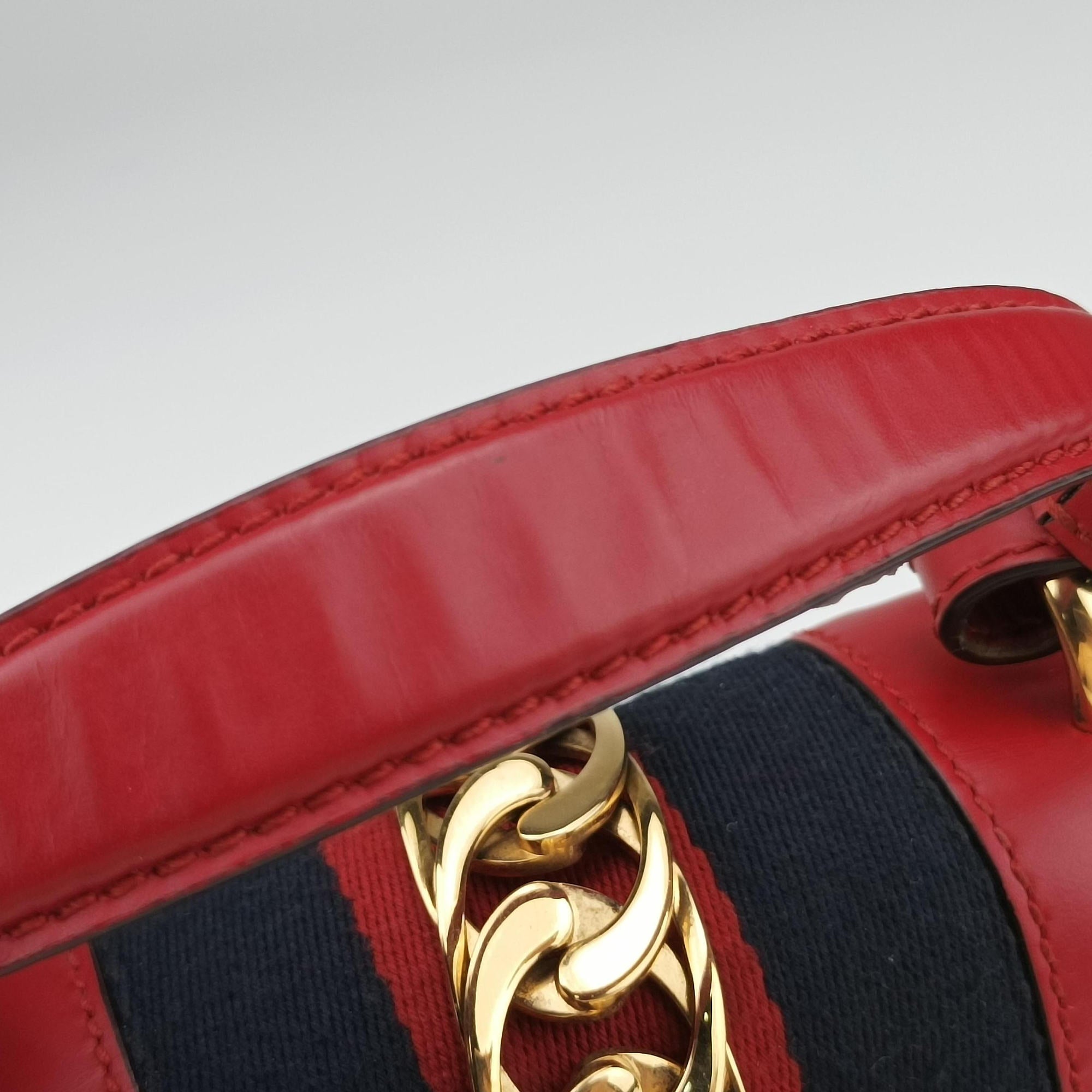 Secondhand Gucci Sylvie Red Leather 470270 shoulderbag | stylenewstar