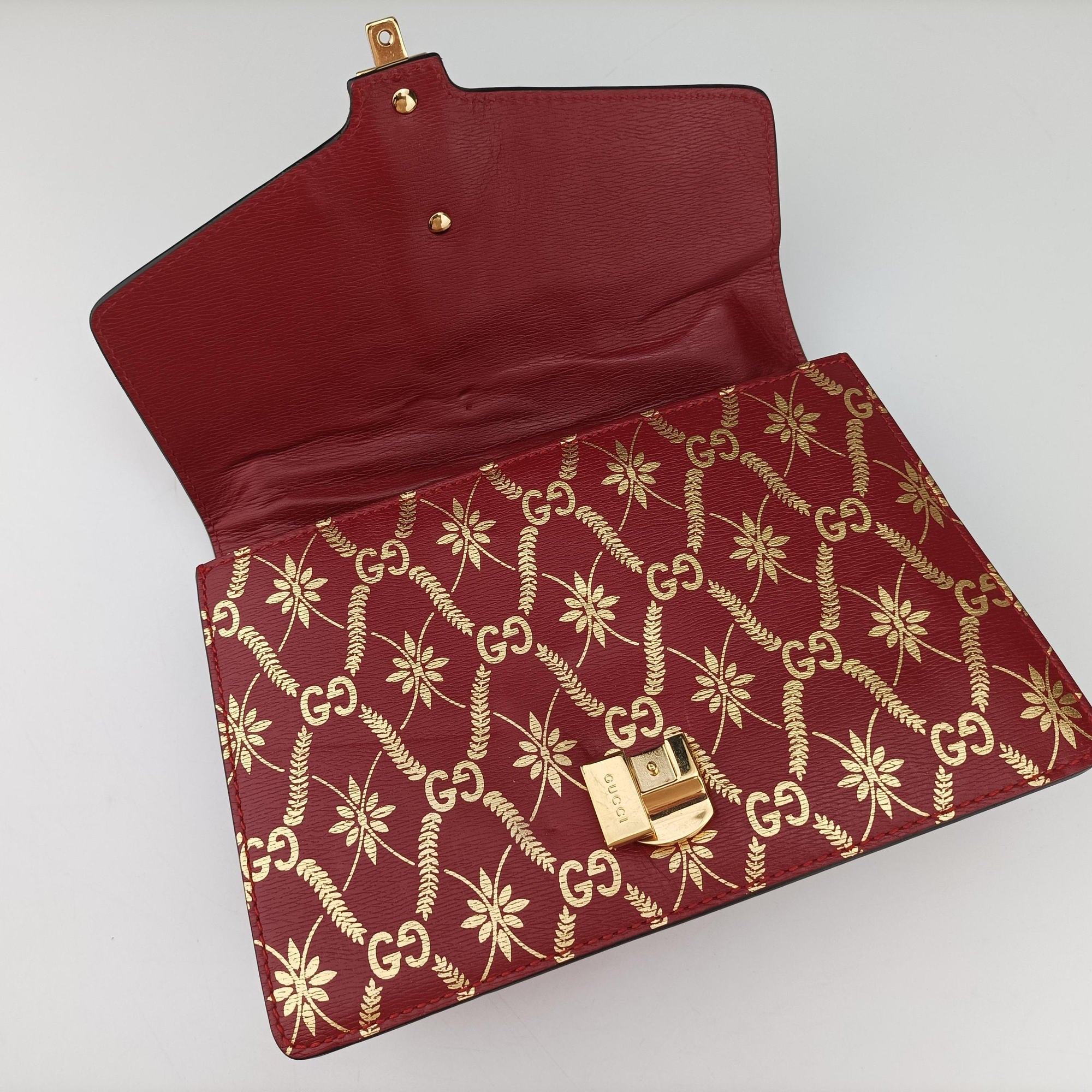 Pre-owned Gucci Sylvie red×Multicolour Leather 524405 shoulderbag | stylenewstar