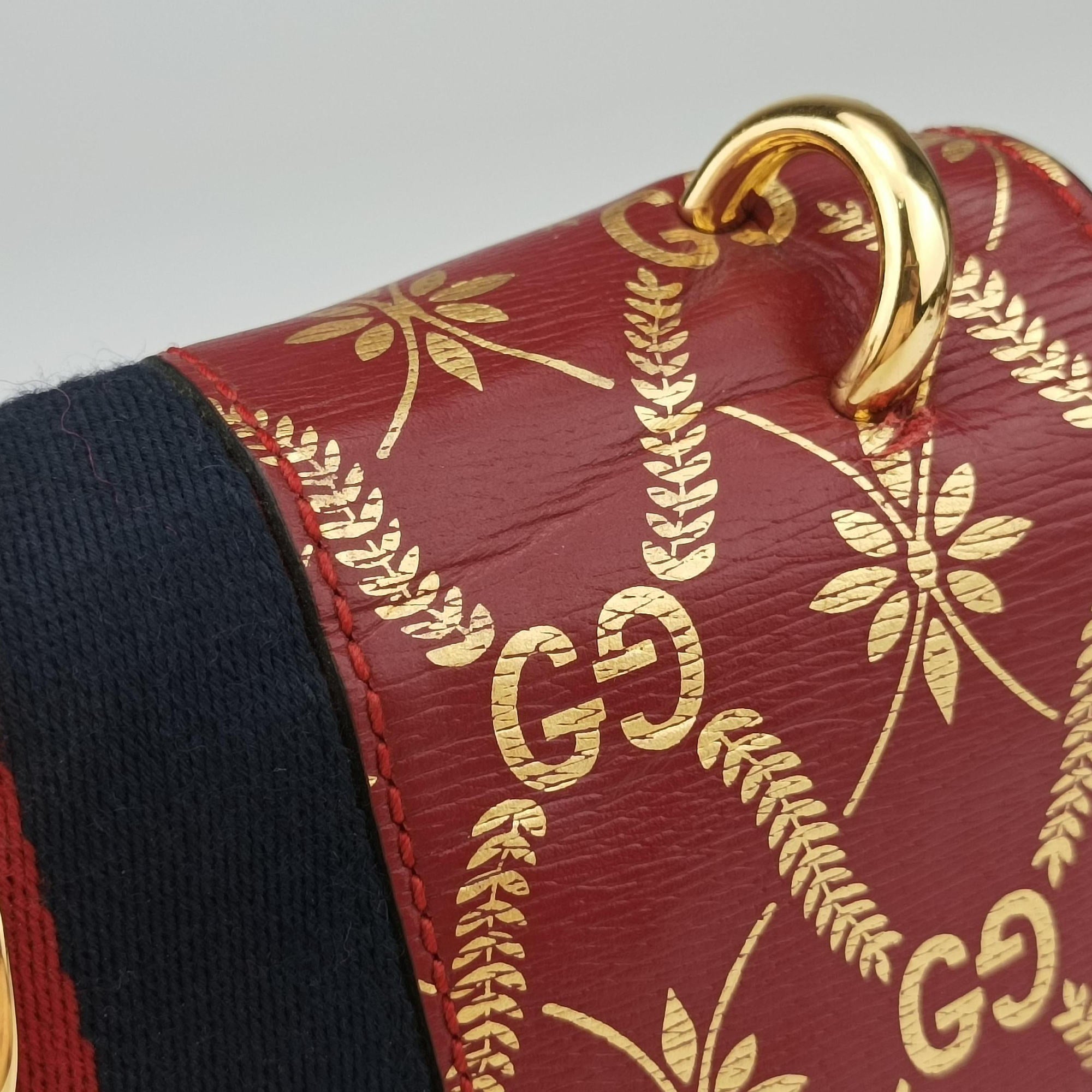 Pre-owned Gucci Sylvie red×Multicolour Leather 524405 shoulderbag | stylenewstar