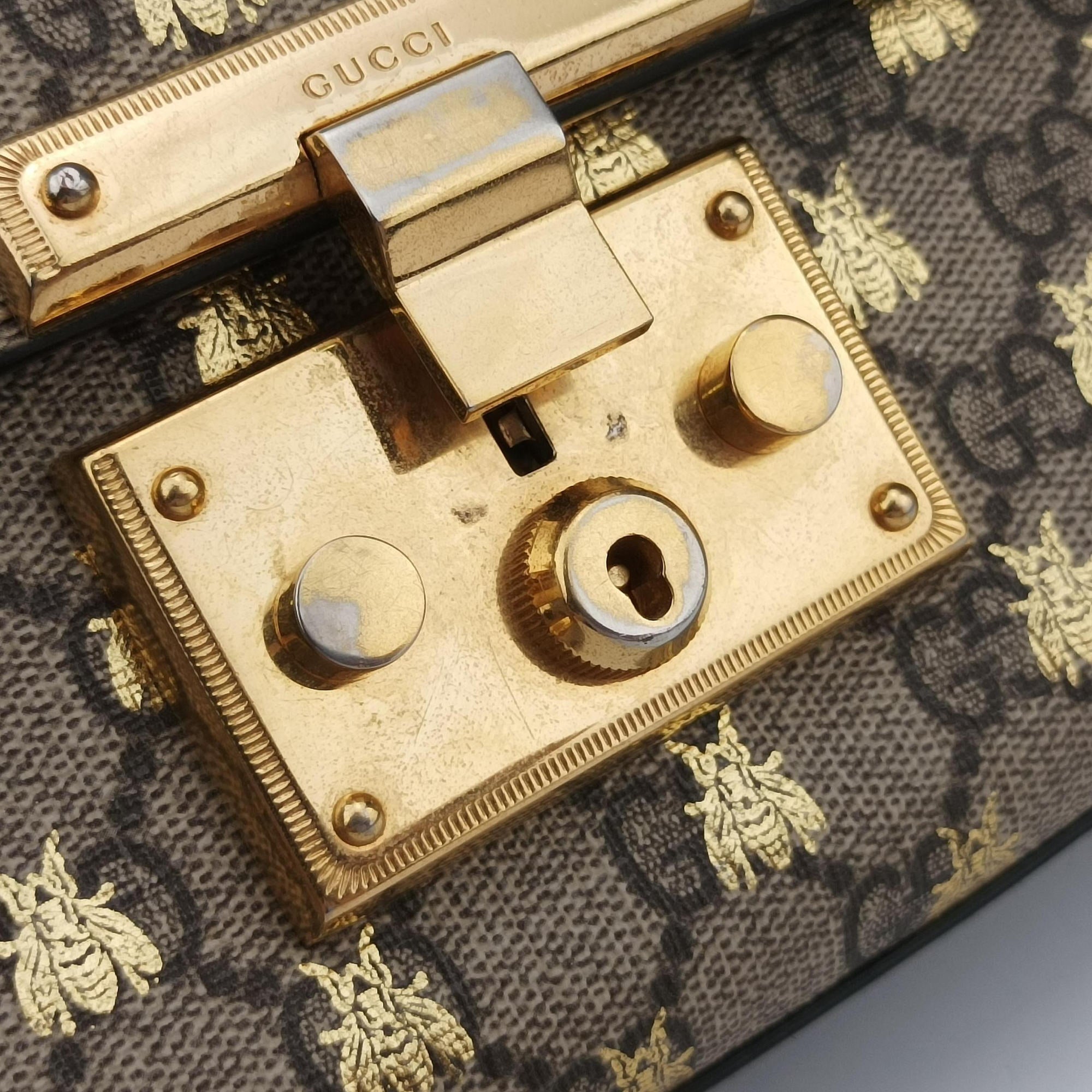 Pre-owned Gucci Padlock beige×black PVC coated canvas×Leather 409487 shoulderbag | stylenewstar