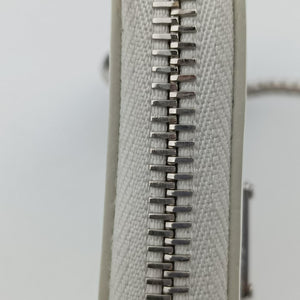 Pre-owned Prada Triangle Chain Pouch White Leather  shoulderbag | stylenewstar