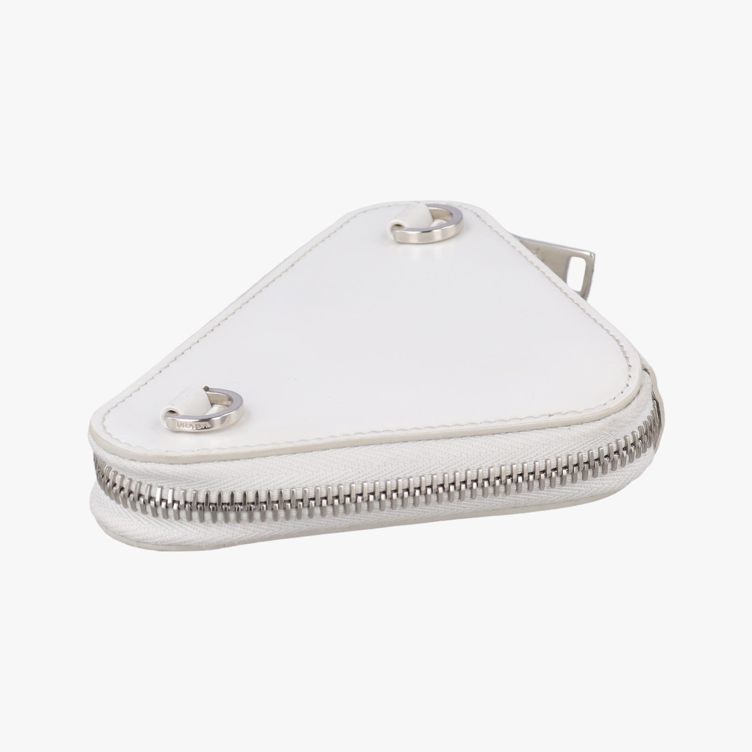 Pre-owned Prada Triangle Chain Pouch White Leather  shoulderbag | stylenewstar