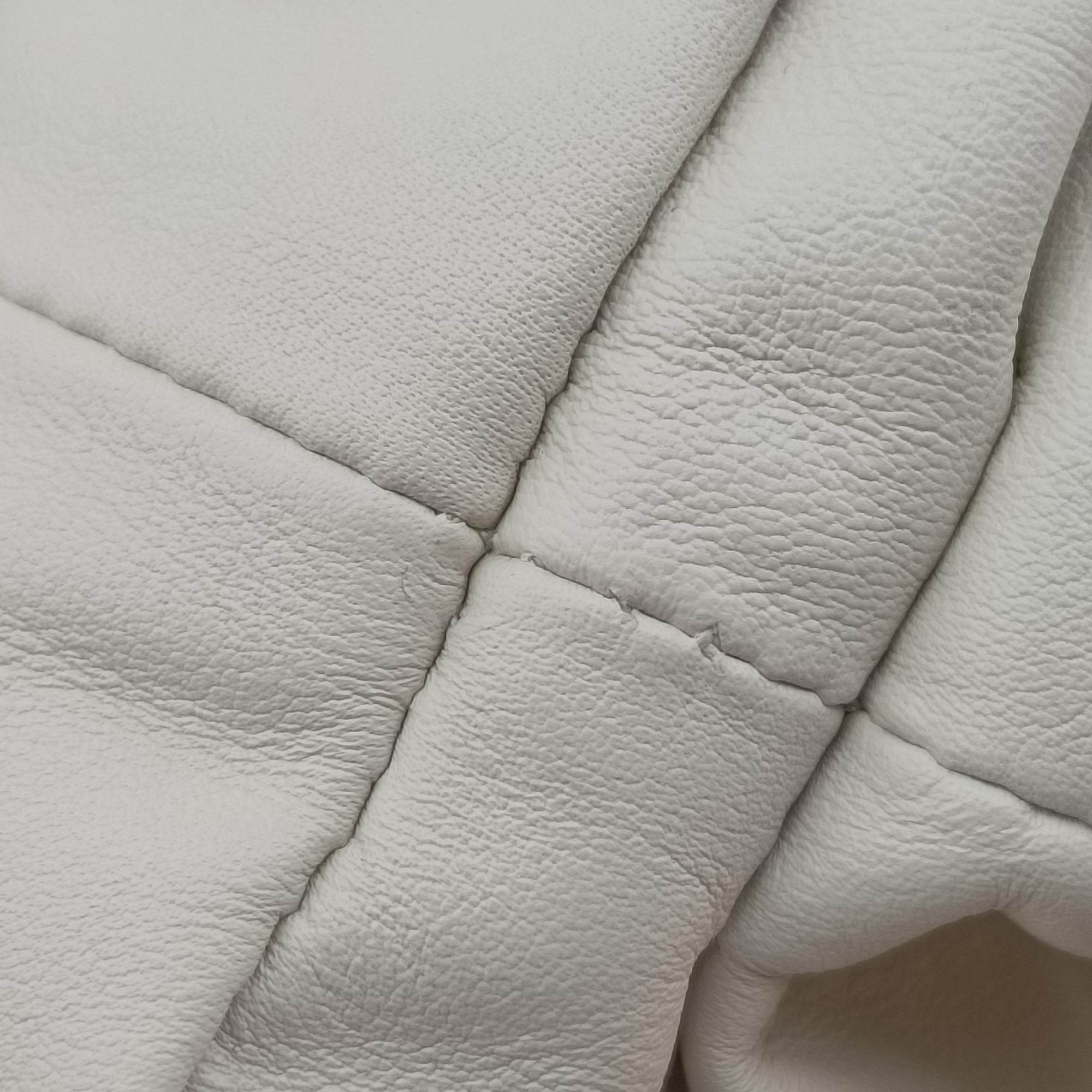 Vintage Bottega Veneta THE Chain Pouch White lambskin  shoulderbag | stylenewstar