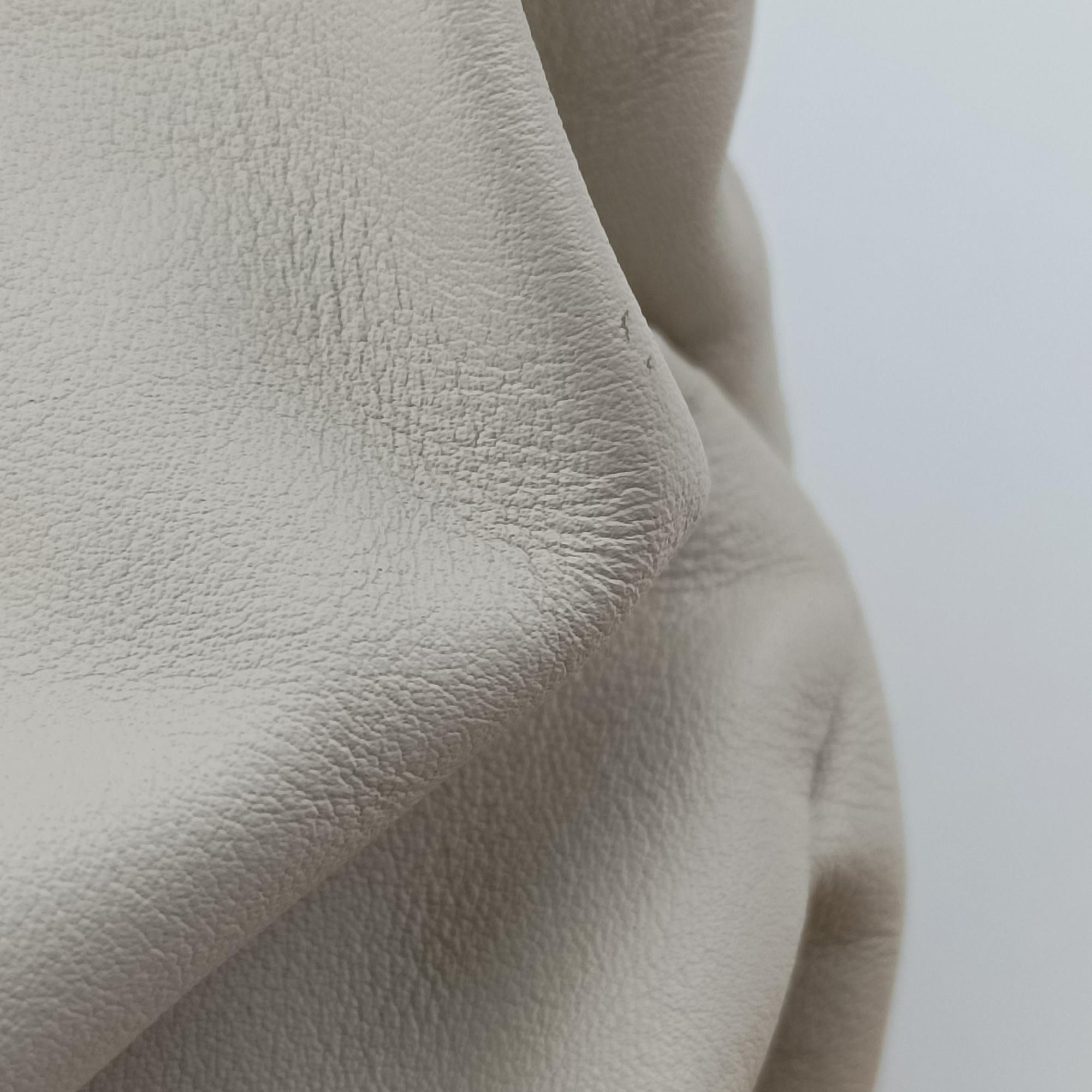 Vintage Bottega Veneta THE Chain Pouch White lambskin  shoulderbag | stylenewstar