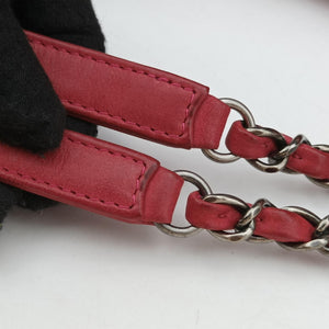 Vintage Chanel Matelasse cocomark Mademoiselle Red Iridescent Calfskin A67389 handbag | stylenewstar
