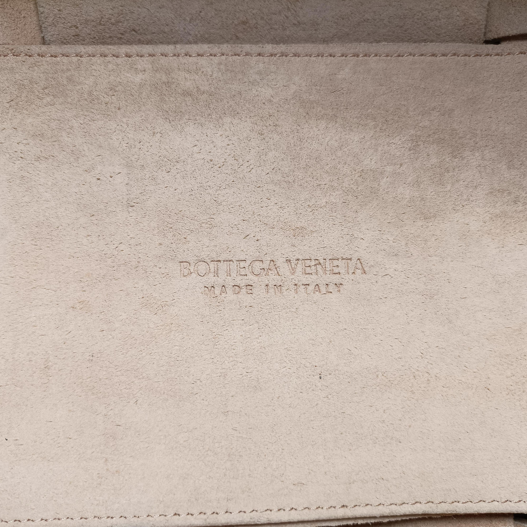 Vintage Bottega Veneta THE ARCO Tote khaki lambskin  handbag | stylenewstar