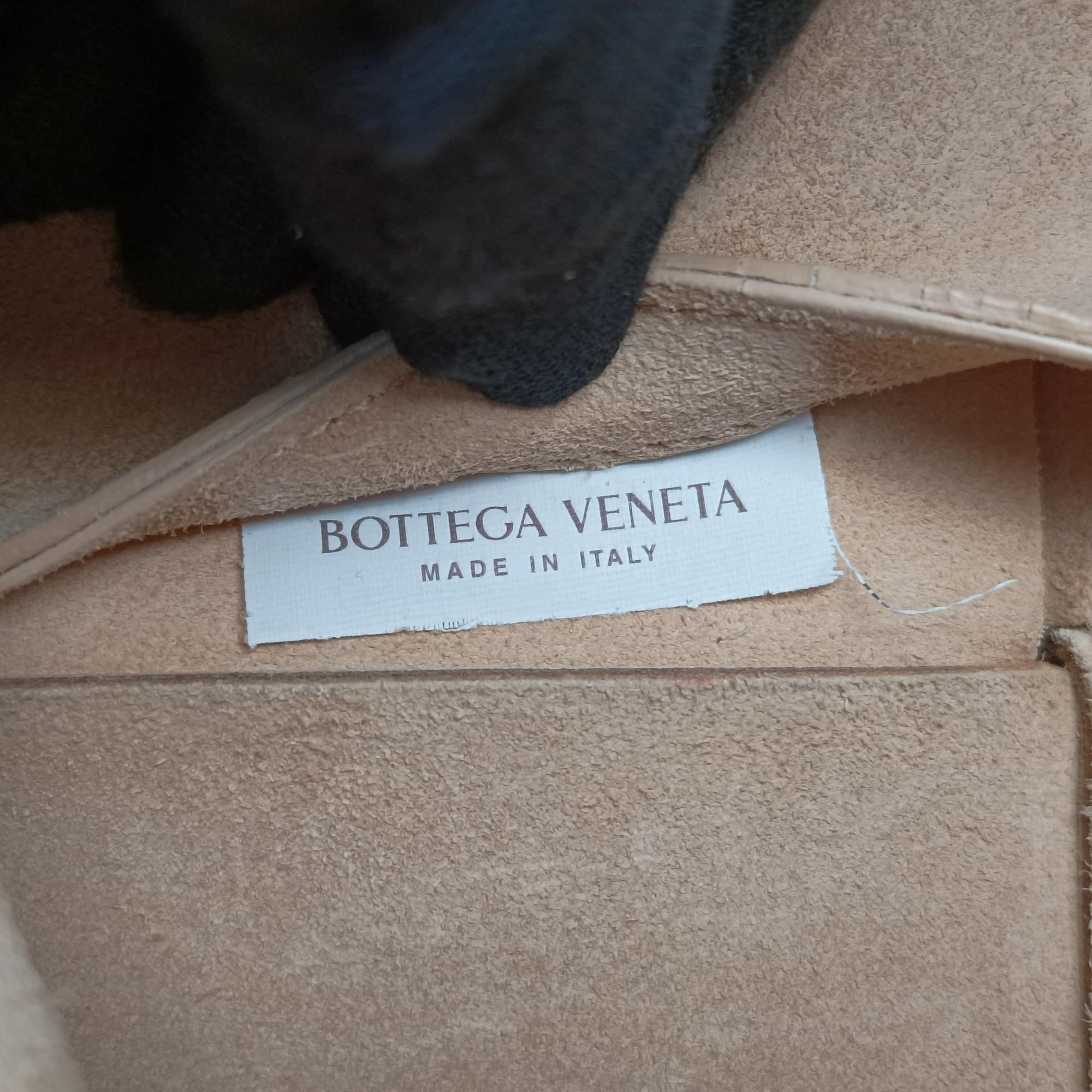 Vintage Bottega Veneta THE ARCO Tote khaki lambskin  handbag | stylenewstar
