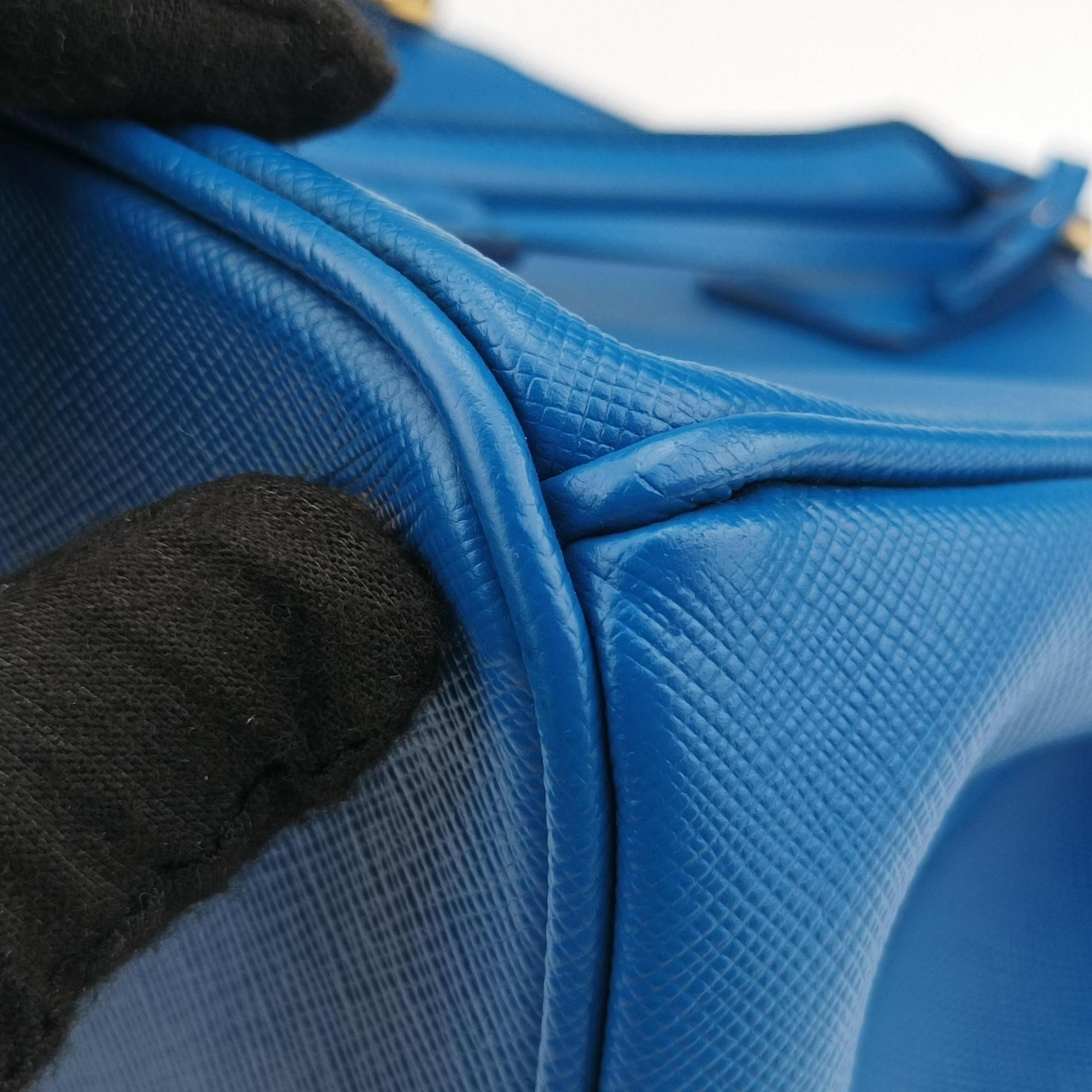 Vintage Prada Galleria Blue SAFFIANO Leather BN1801 handbag | stylenewstar