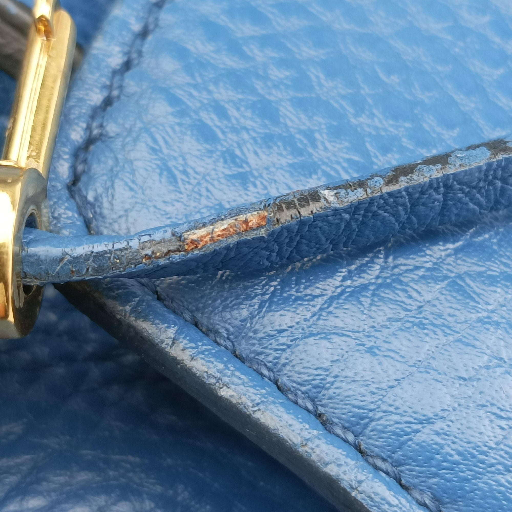 Pre-owned Prada Vitello Daino Sound Flap Top Handle Blue Leather BR5034 shoulderbag | stylenewstar